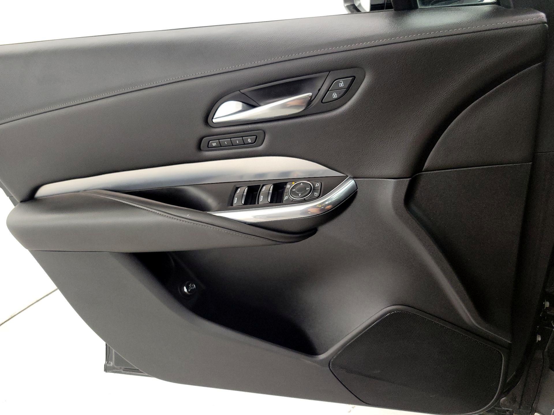 Thumbnail: 2021 Cadillac XT4 - 12