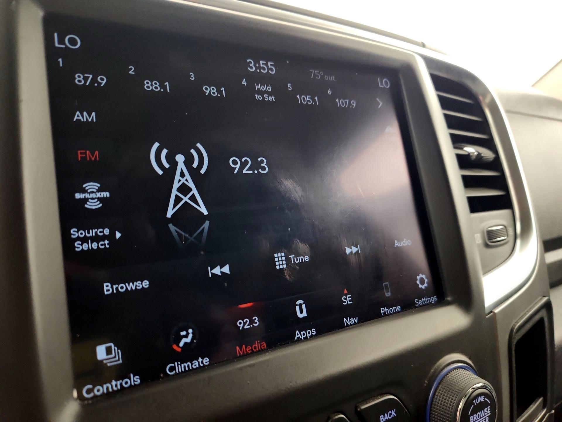 Thumbnail: 2022 RAM 1500 Classic - 16