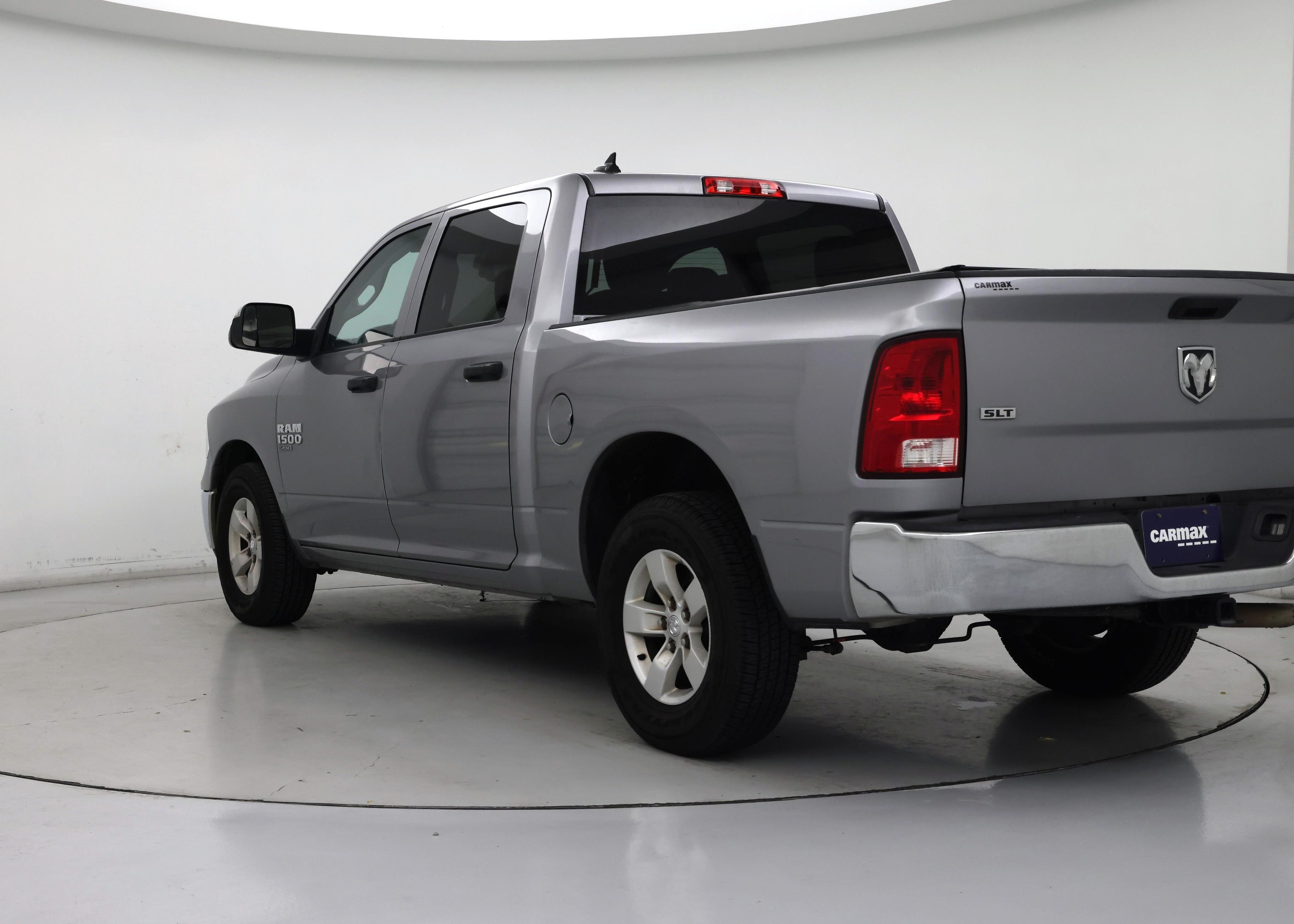 Thumbnail: 2022 RAM 1500 Classic - 2