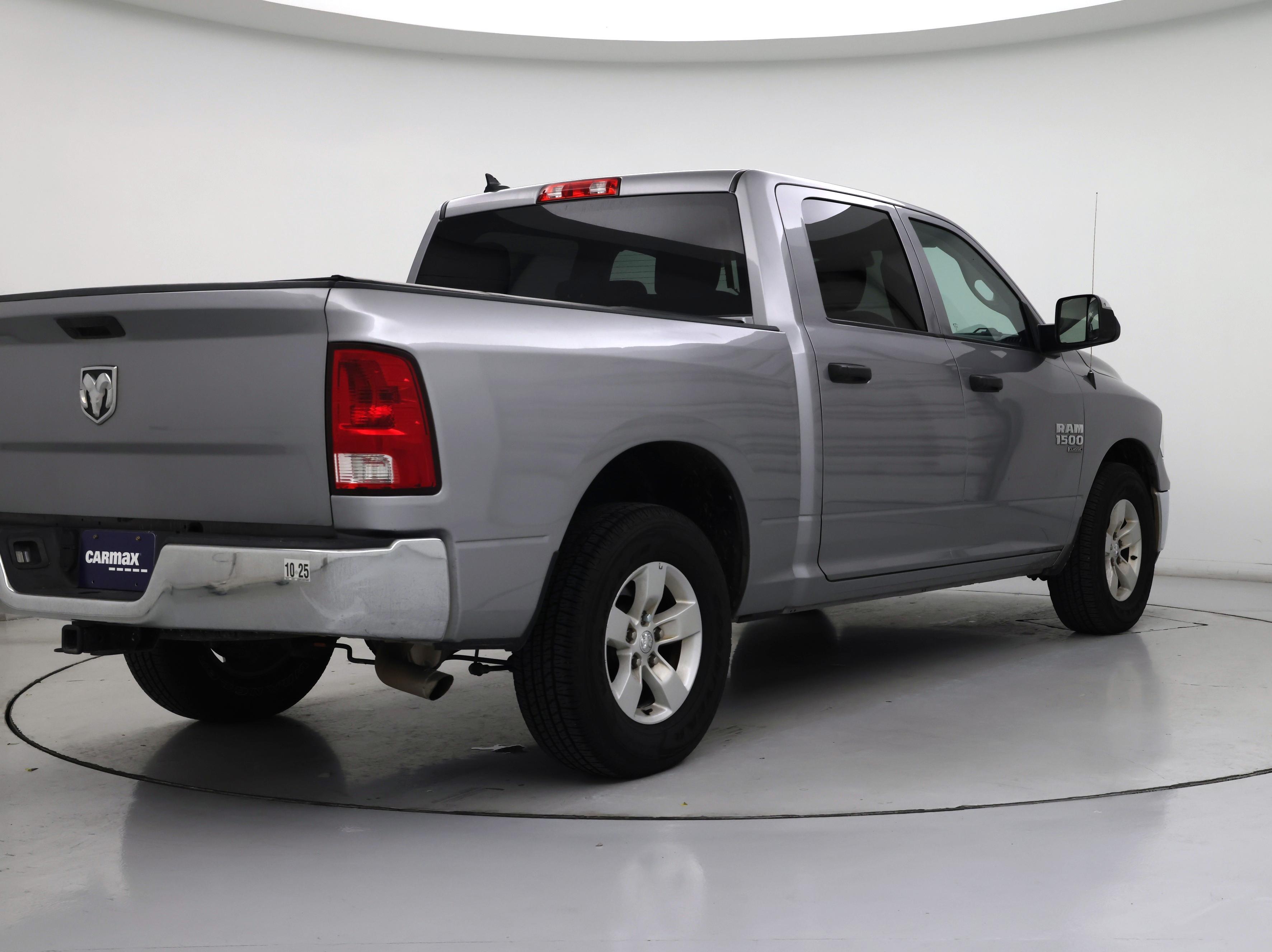 Thumbnail: 2022 RAM 1500 Classic - 8