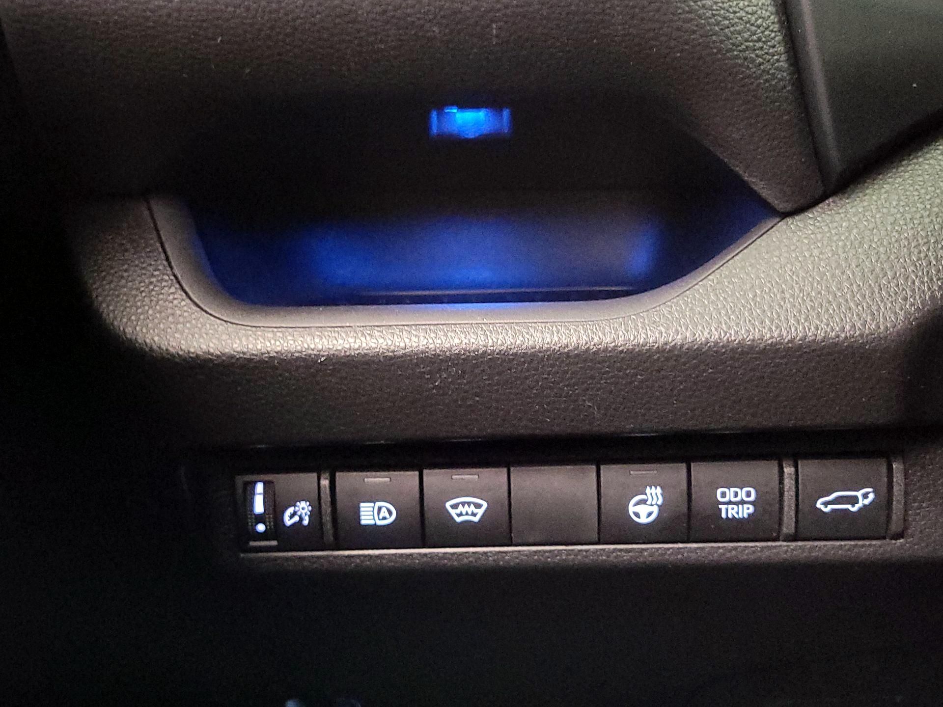 Thumbnail: 2023 Toyota RAV4 - 13