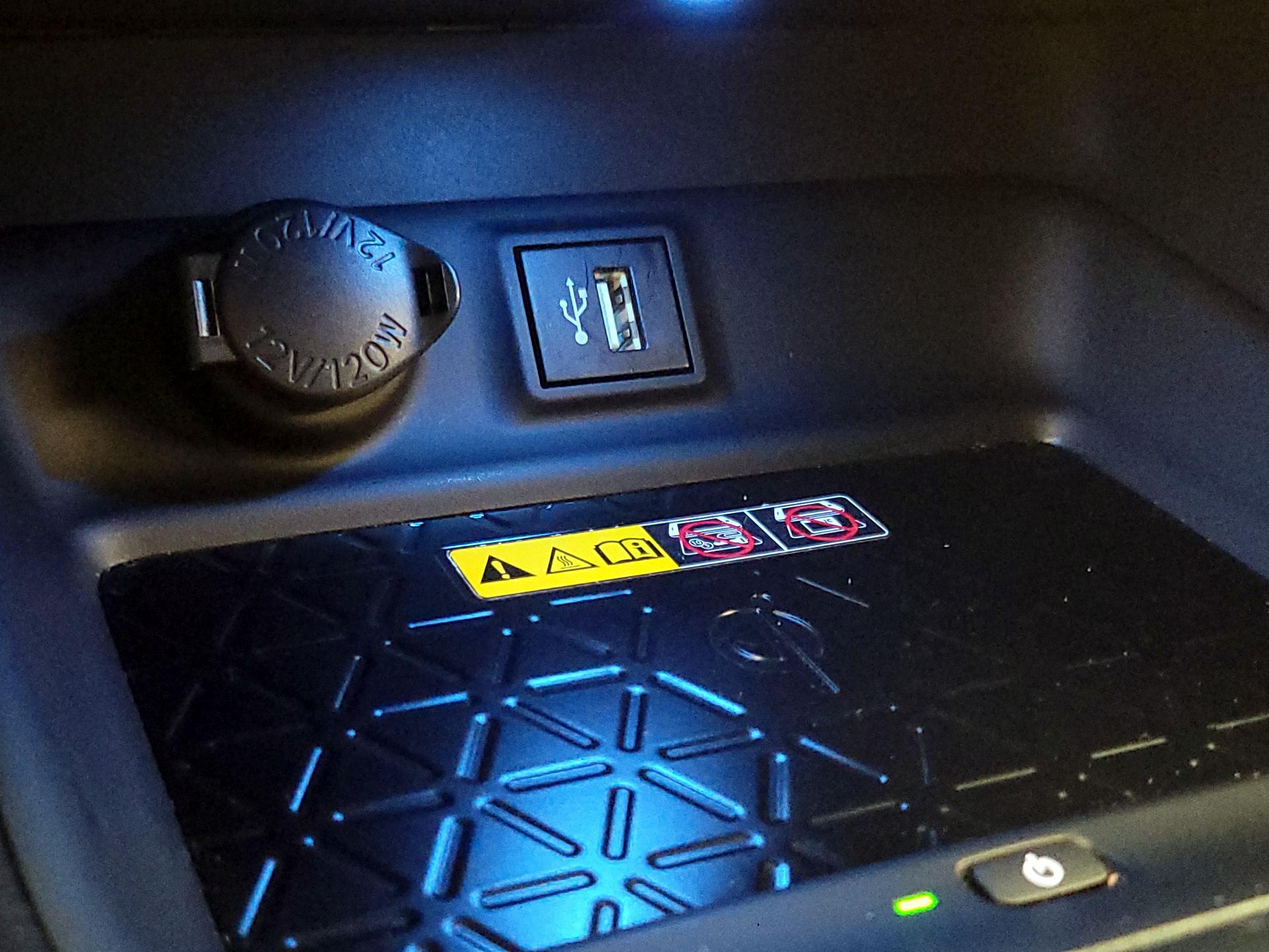 Thumbnail: 2023 Toyota RAV4 - 18