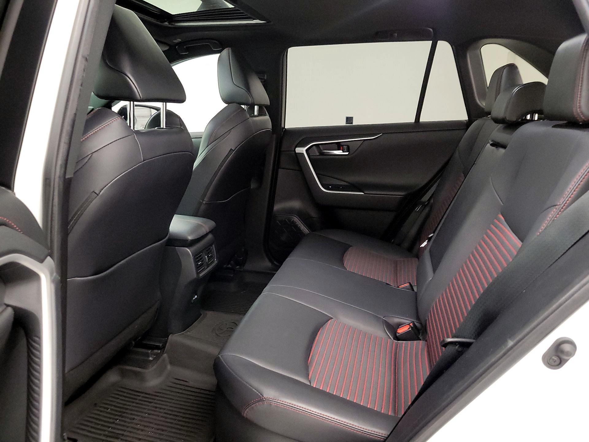 Thumbnail: 2023 Toyota RAV4 - 20