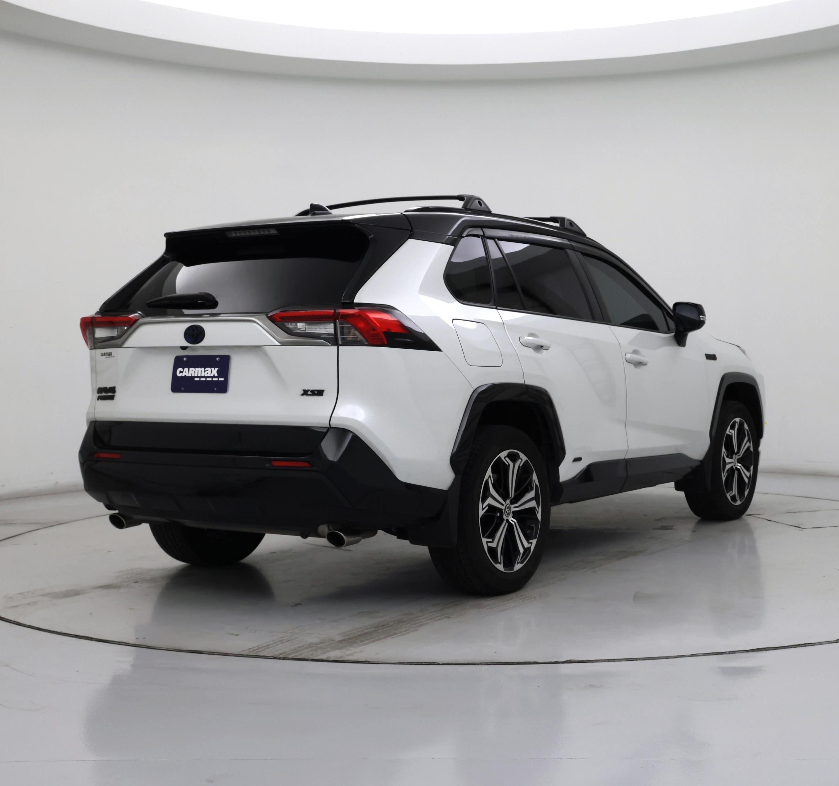 Thumbnail: 2023 Toyota RAV4 - 8