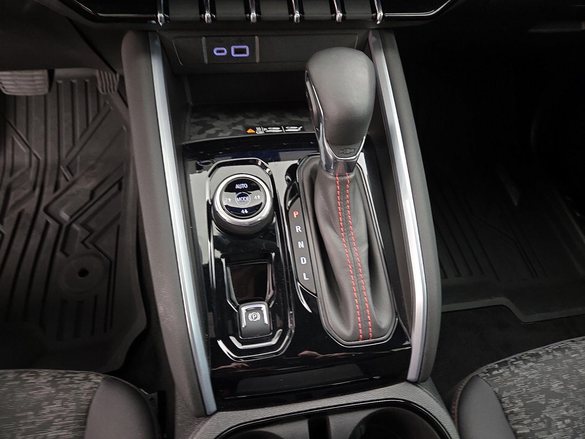 Thumbnail: 2025 Chevrolet Colorado - 18