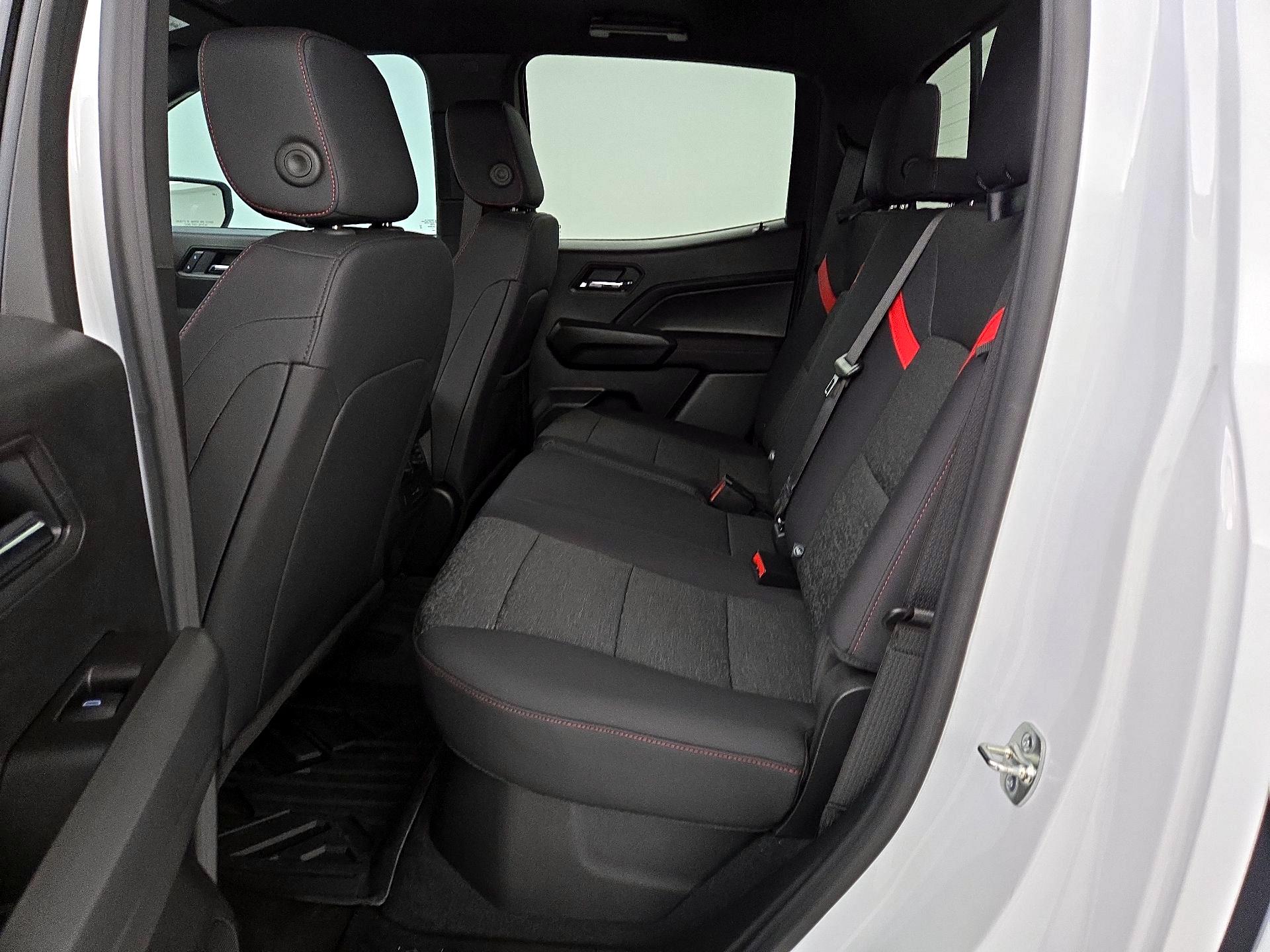 Thumbnail: 2025 Chevrolet Colorado - 20