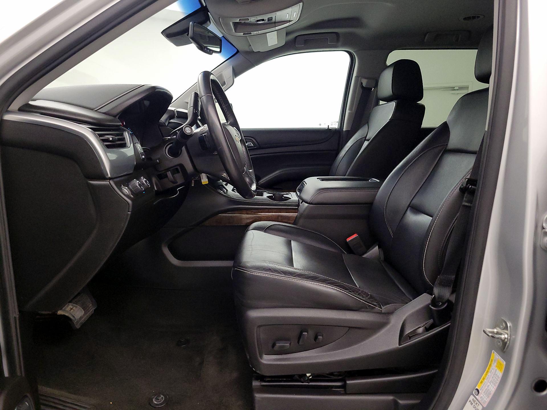 Thumbnail: 2018 Chevrolet Suburban - 11