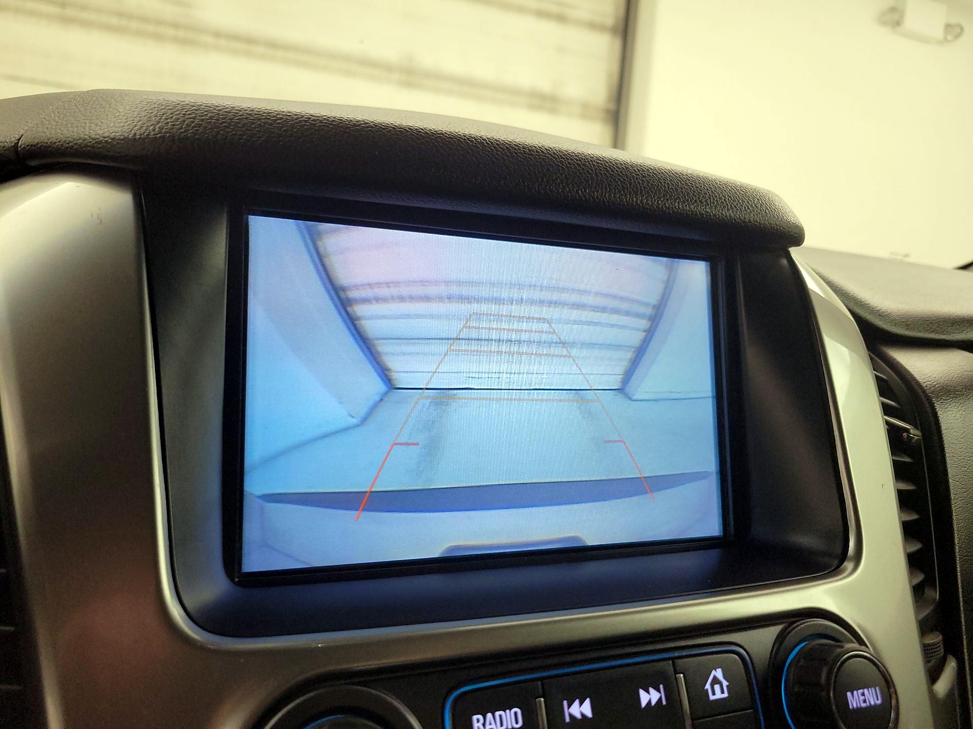 Thumbnail: 2018 Chevrolet Suburban - 15