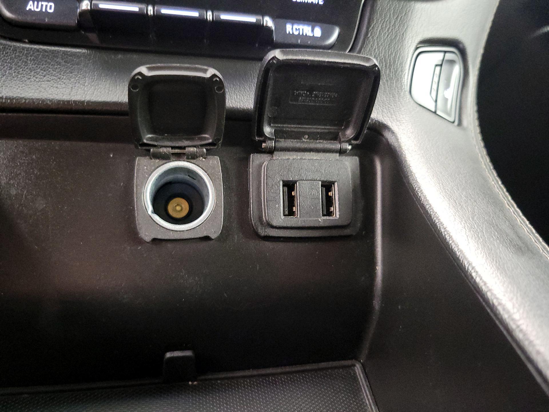 Thumbnail: 2018 Chevrolet Suburban - 19