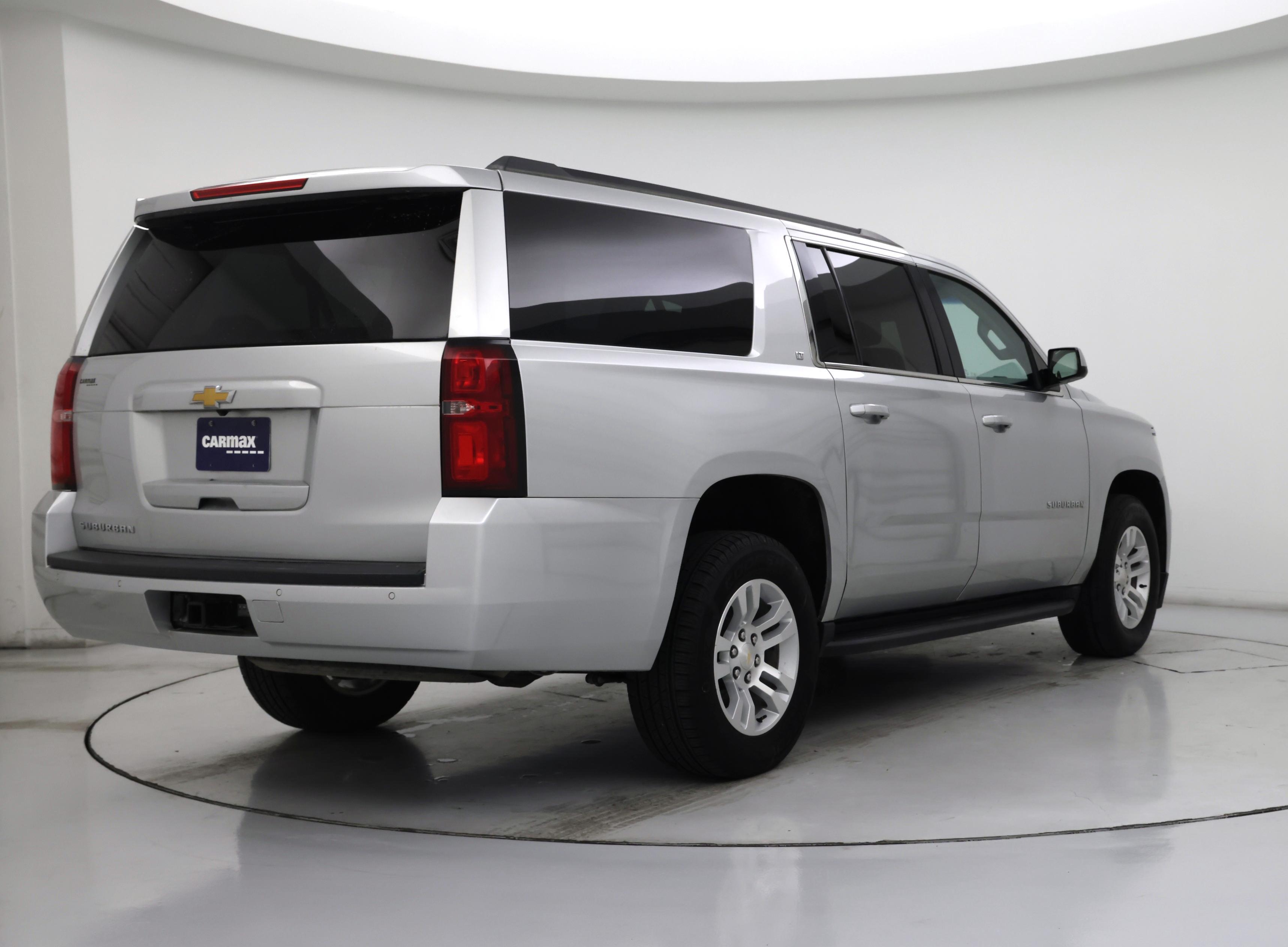 Thumbnail: 2018 Chevrolet Suburban - 8