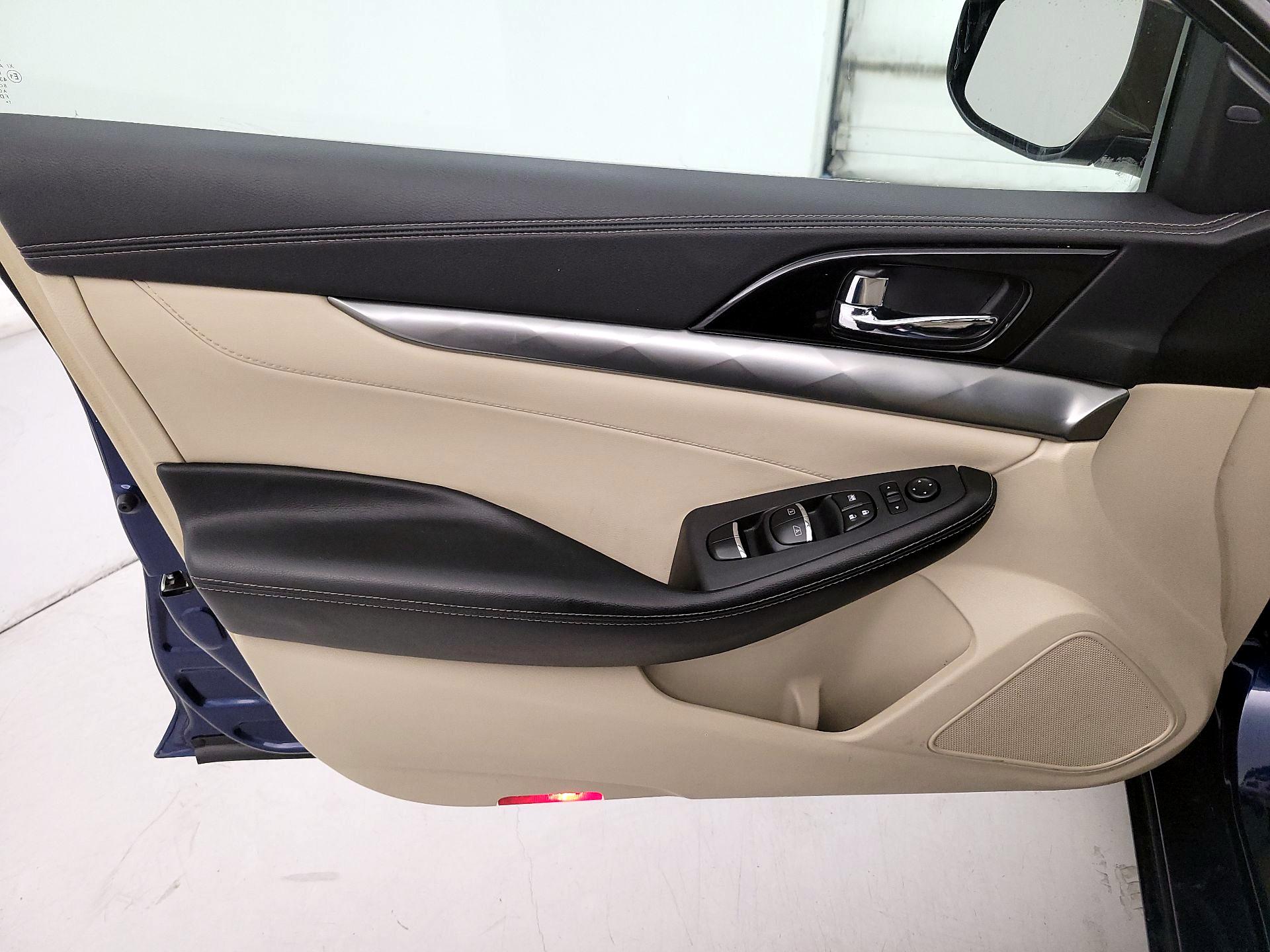 Thumbnail: 2020 Nissan Maxima - 12