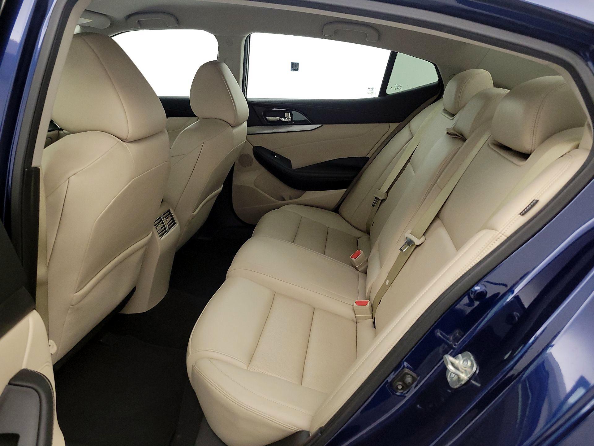 Thumbnail: 2020 Nissan Maxima - 20