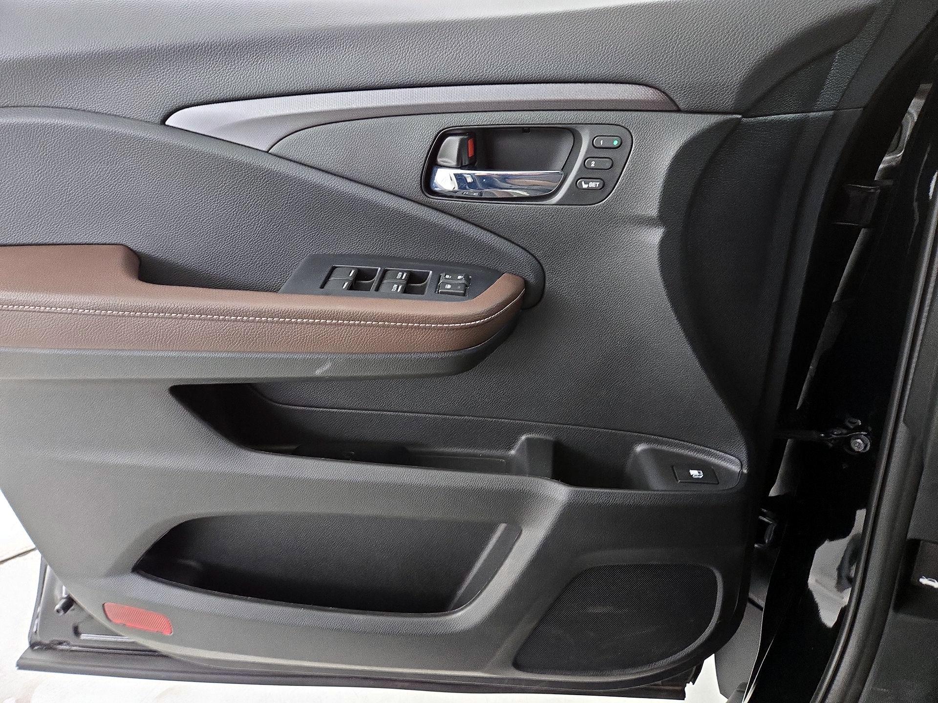 Thumbnail: 2025 Honda Ridgeline - 12