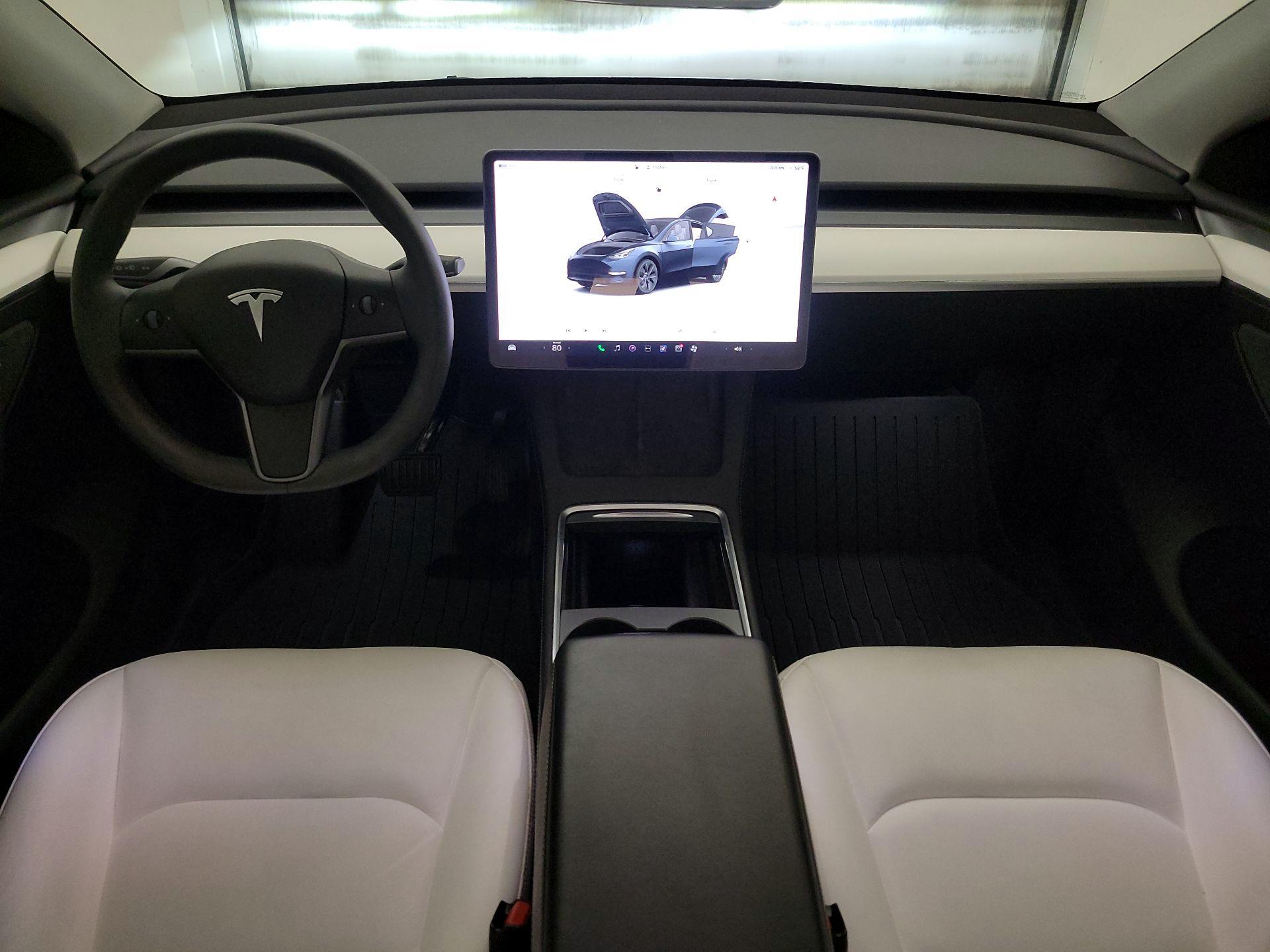 Thumbnail: 2024 Tesla Model Y - 9