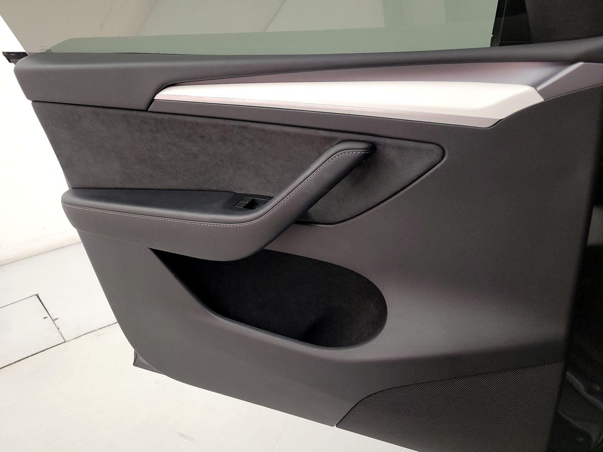 Thumbnail: 2024 Tesla Model Y - 12