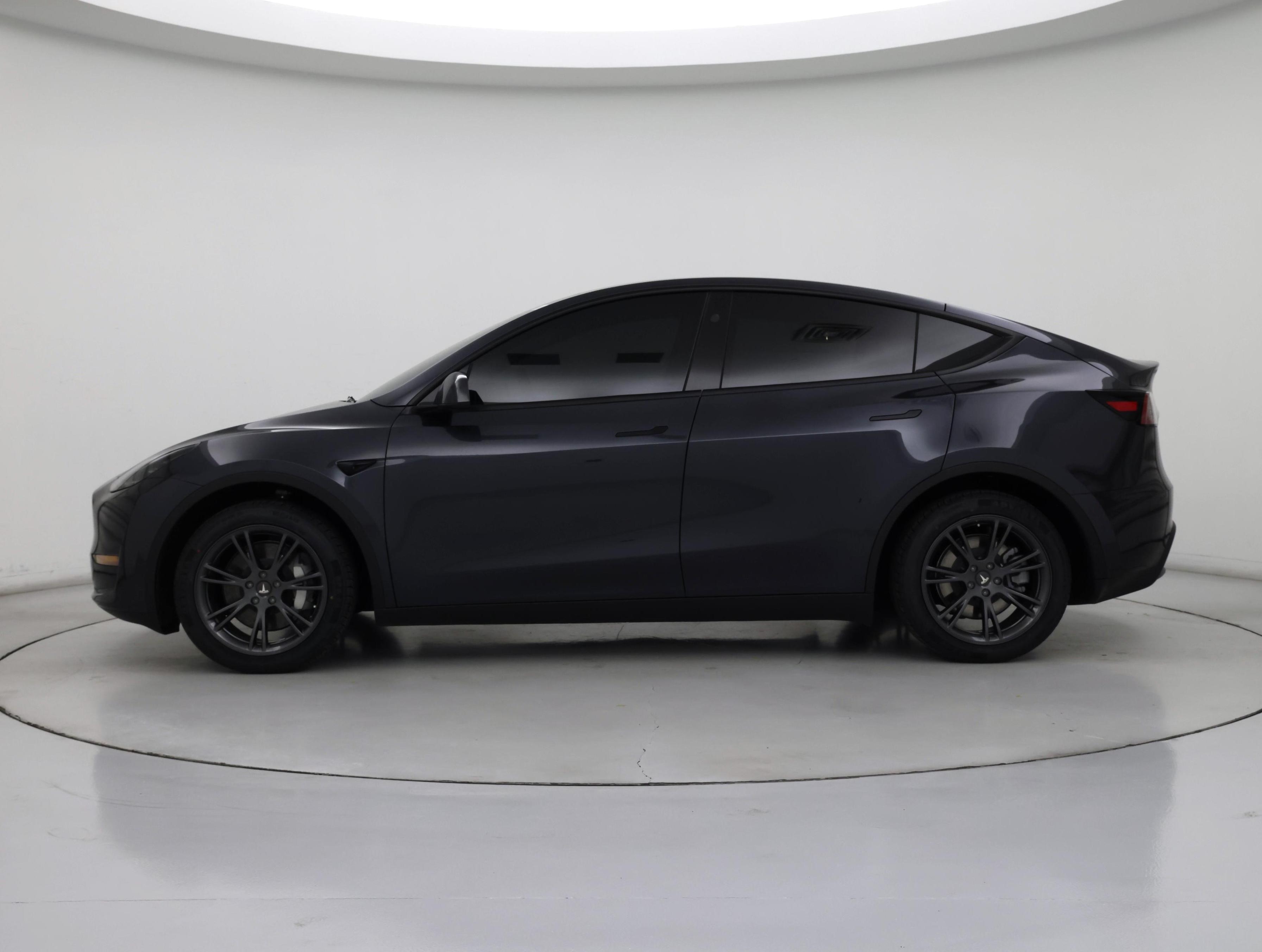 Thumbnail: 2024 Tesla Model Y - 3