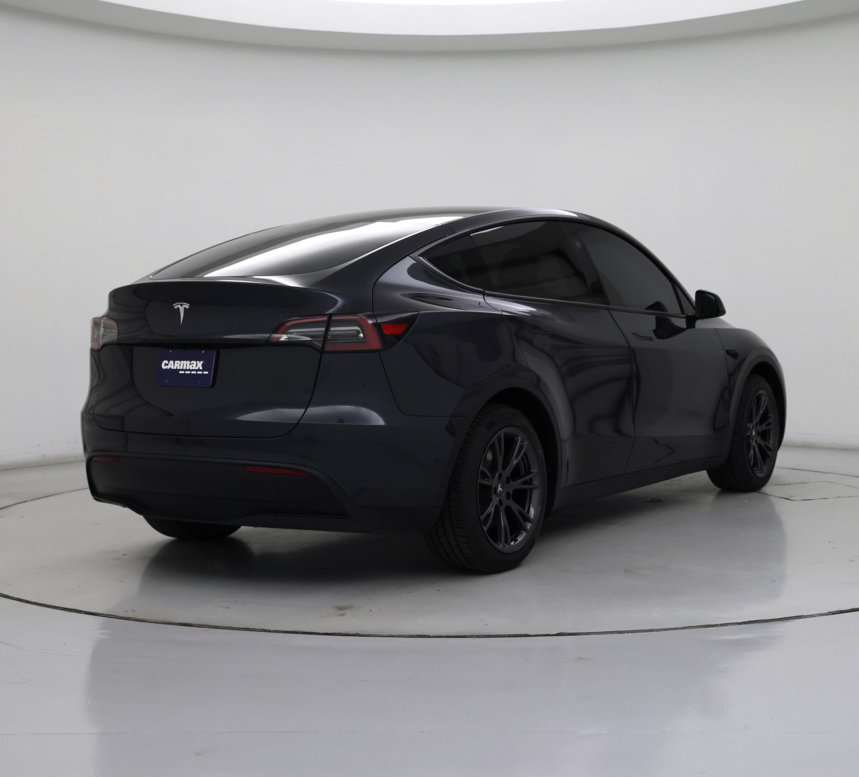 Thumbnail: 2024 Tesla Model Y - 8