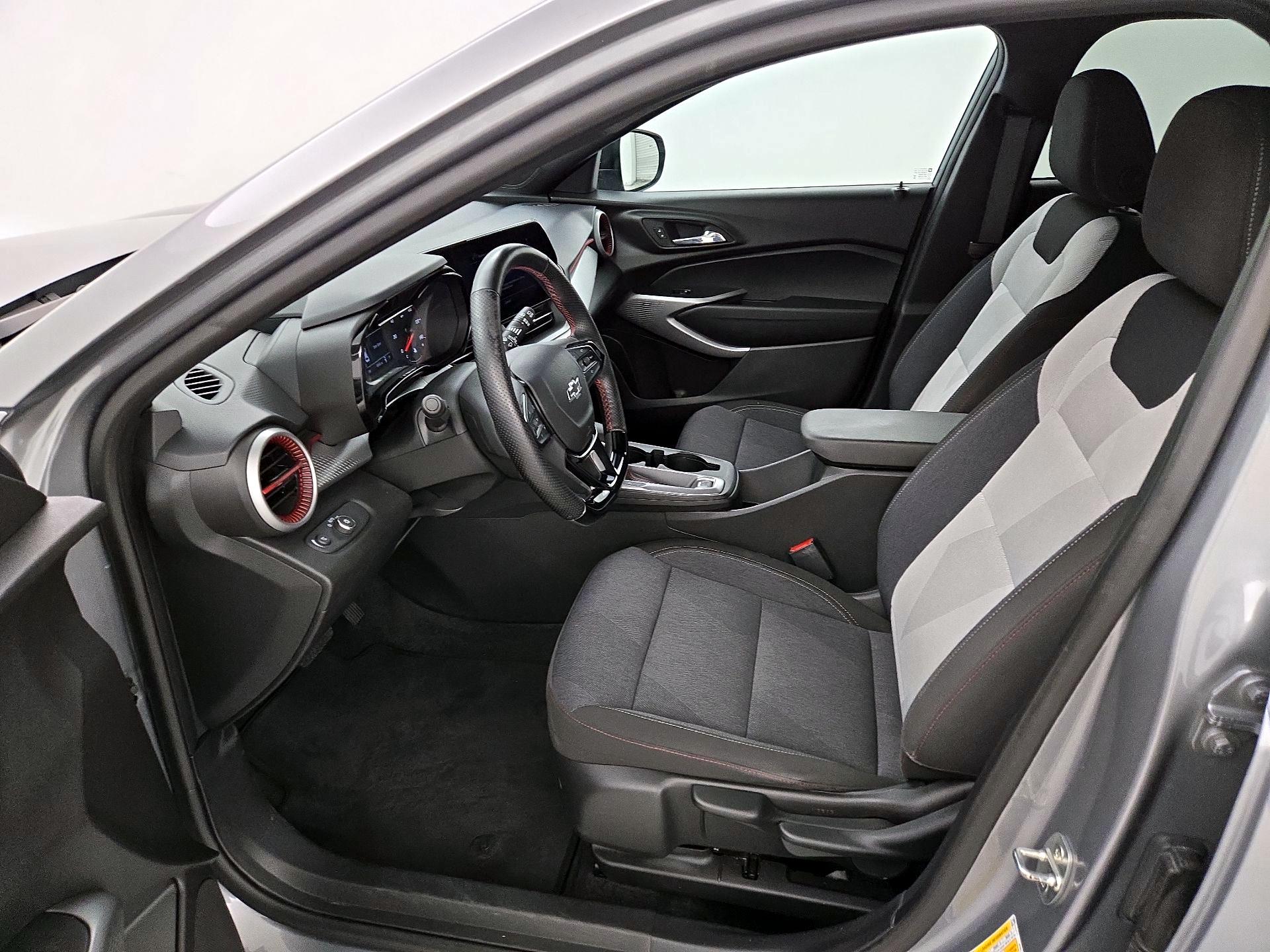 Thumbnail: 2024 Chevrolet Trax - 11