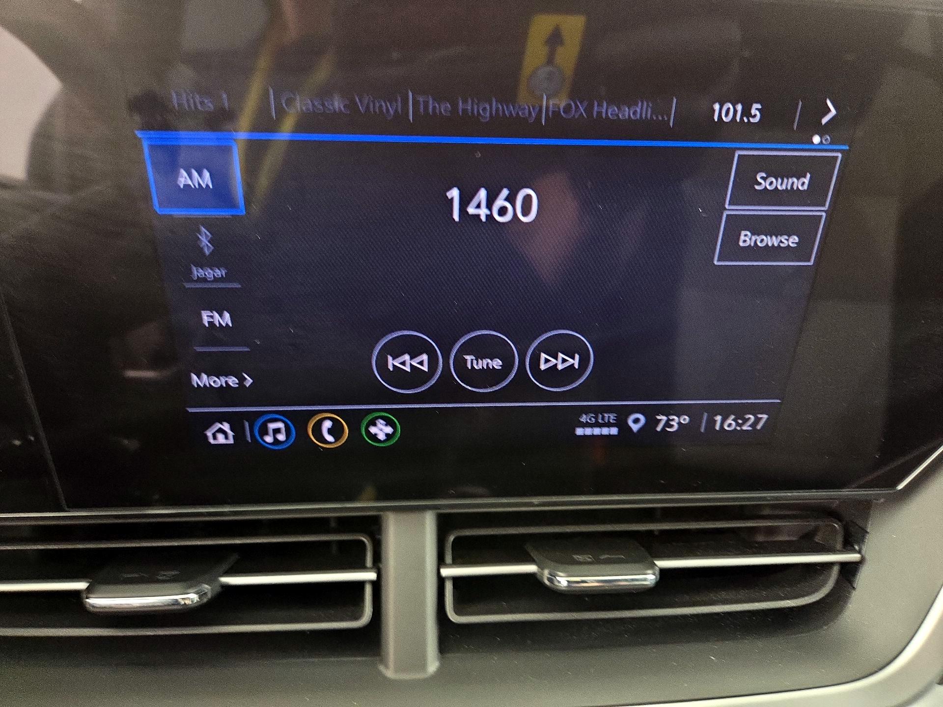 Thumbnail: 2024 Chevrolet Trax - 15