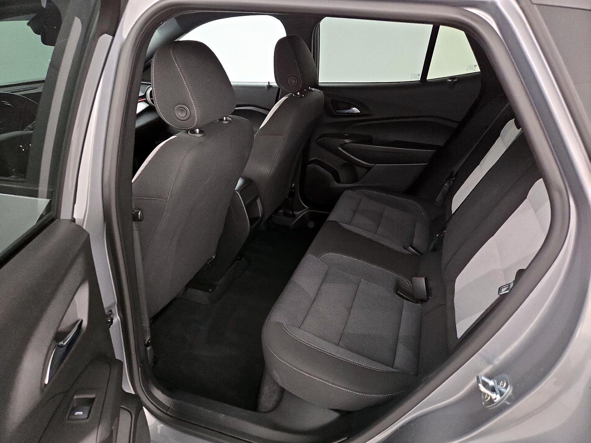 Thumbnail: 2024 Chevrolet Trax - 19