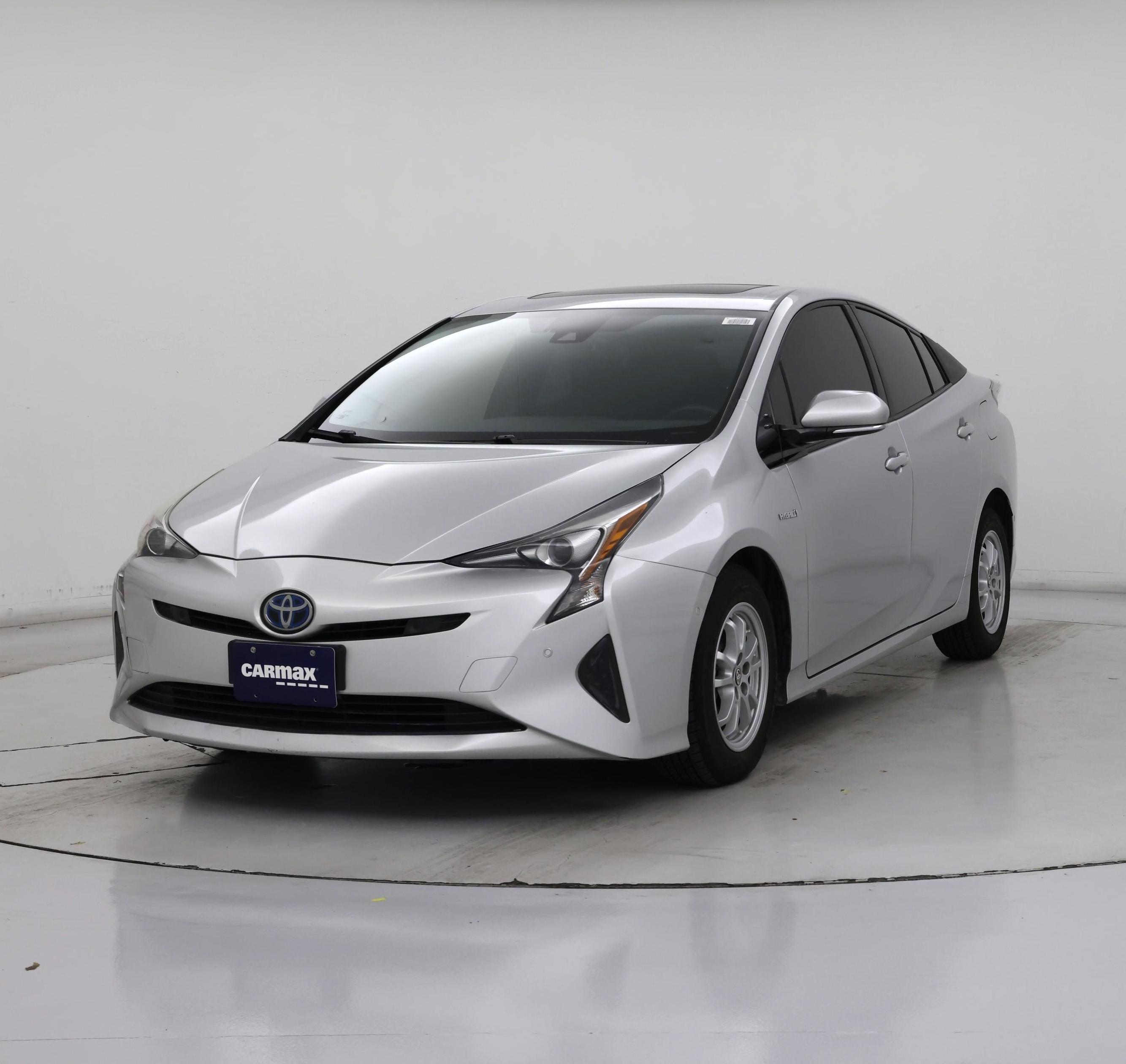 Thumbnail: 2018 Toyota Prius - 4