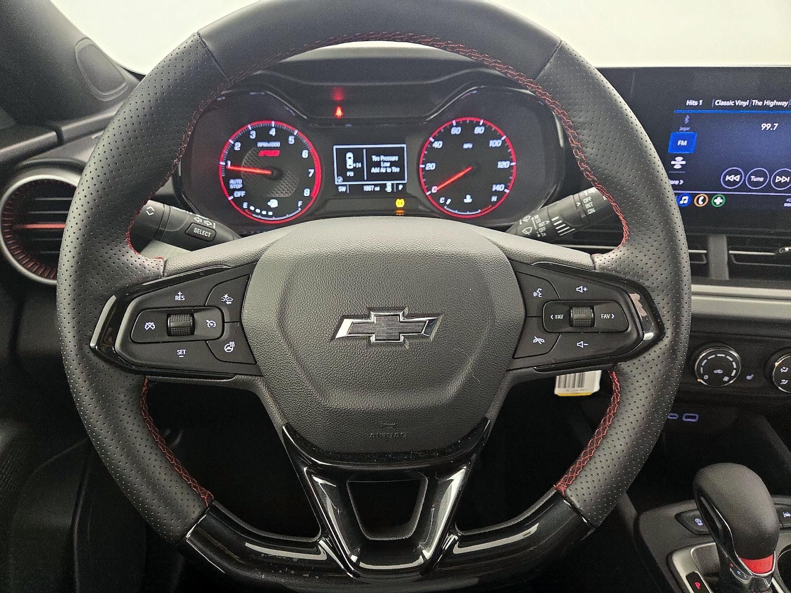 2025 Chevrolet Trax RS - Photo 11