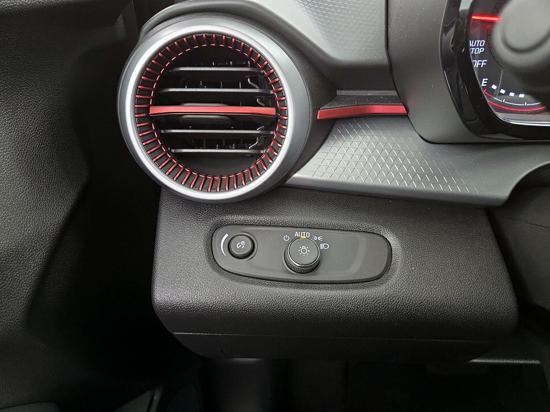 Thumbnail: 2025 Chevrolet Trax - 13