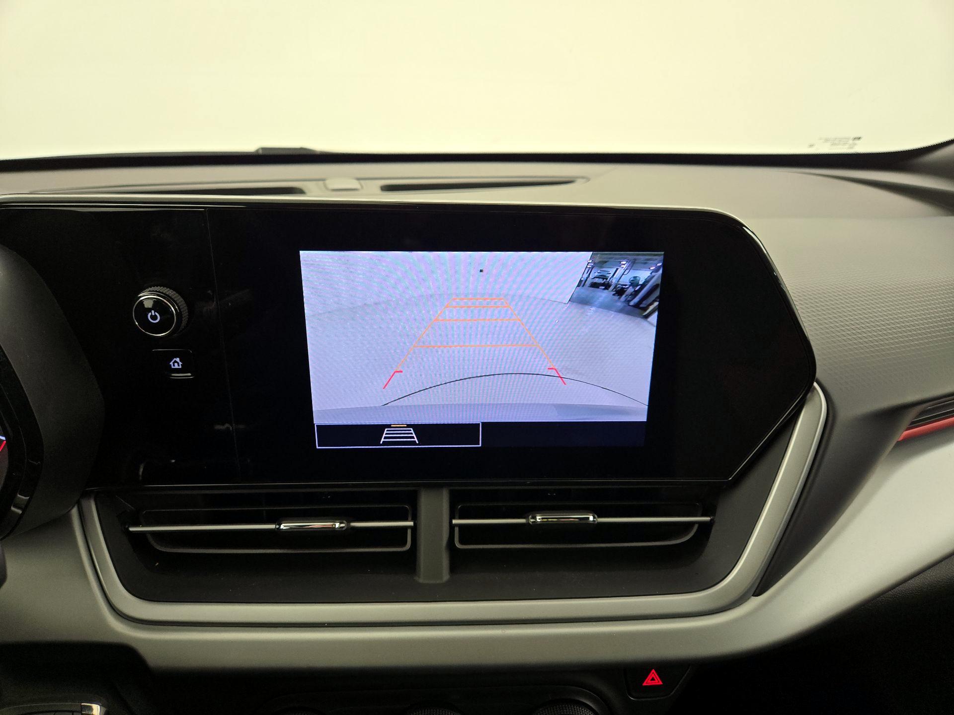 Thumbnail: 2025 Chevrolet Trax - 14