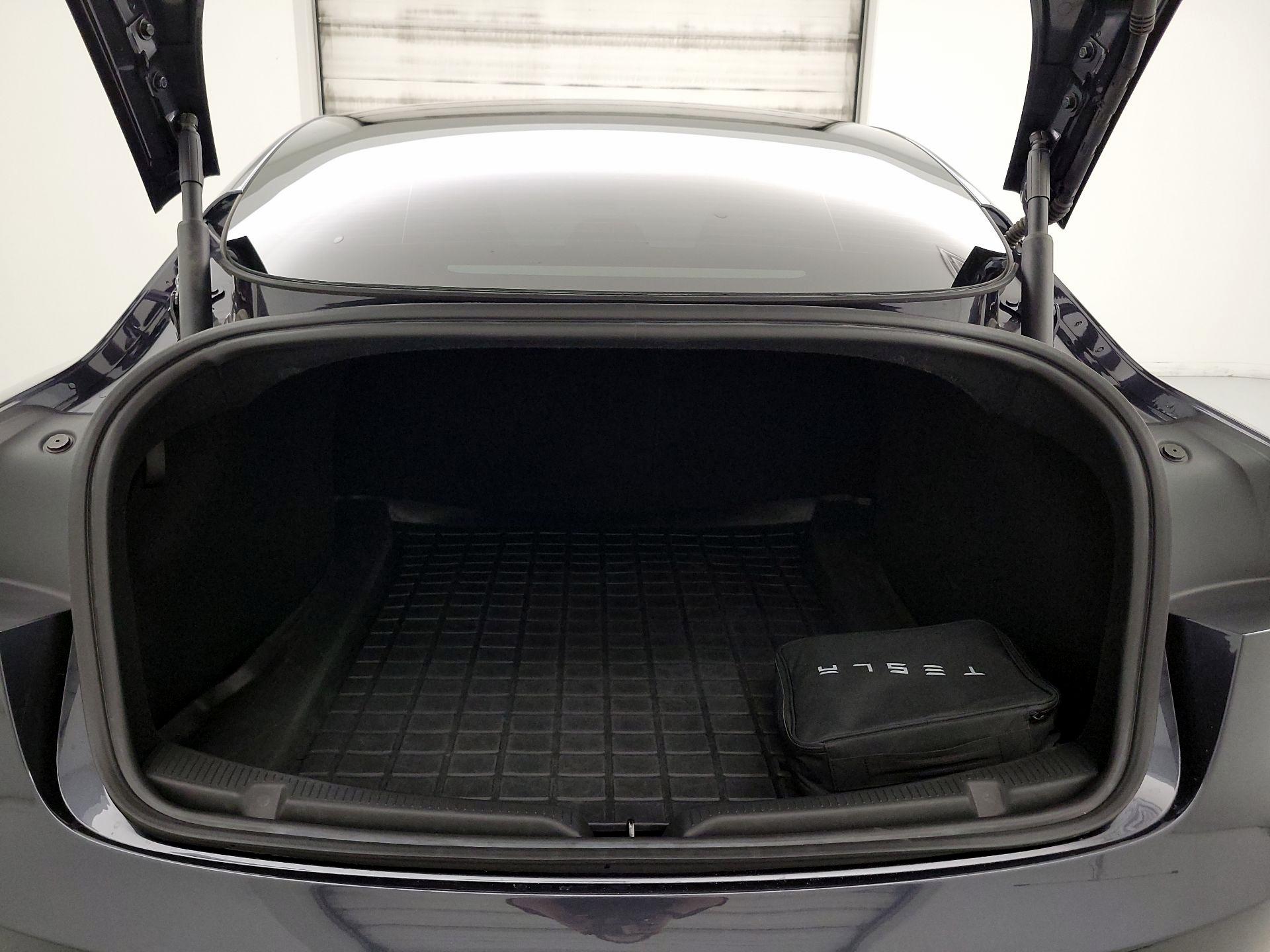 Thumbnail: 2024 Tesla Model 3 - 20