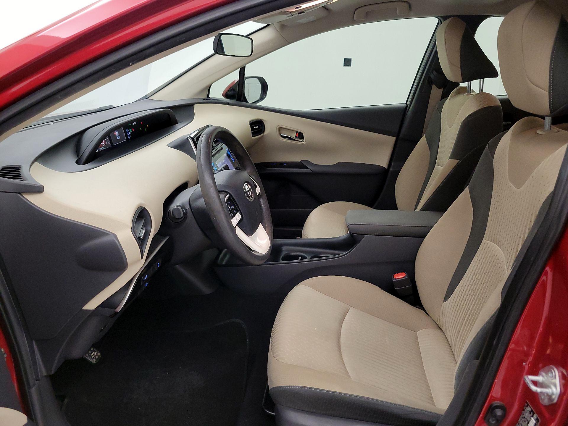 Thumbnail: 2018 Toyota Prius - 11