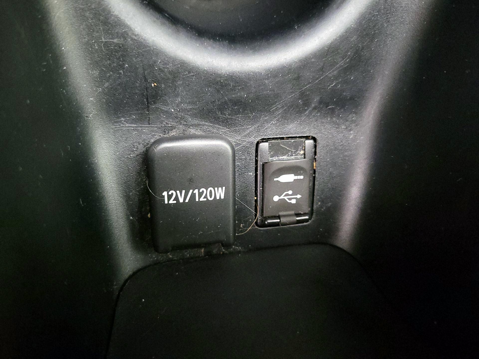 Thumbnail: 2018 Toyota Prius - 18