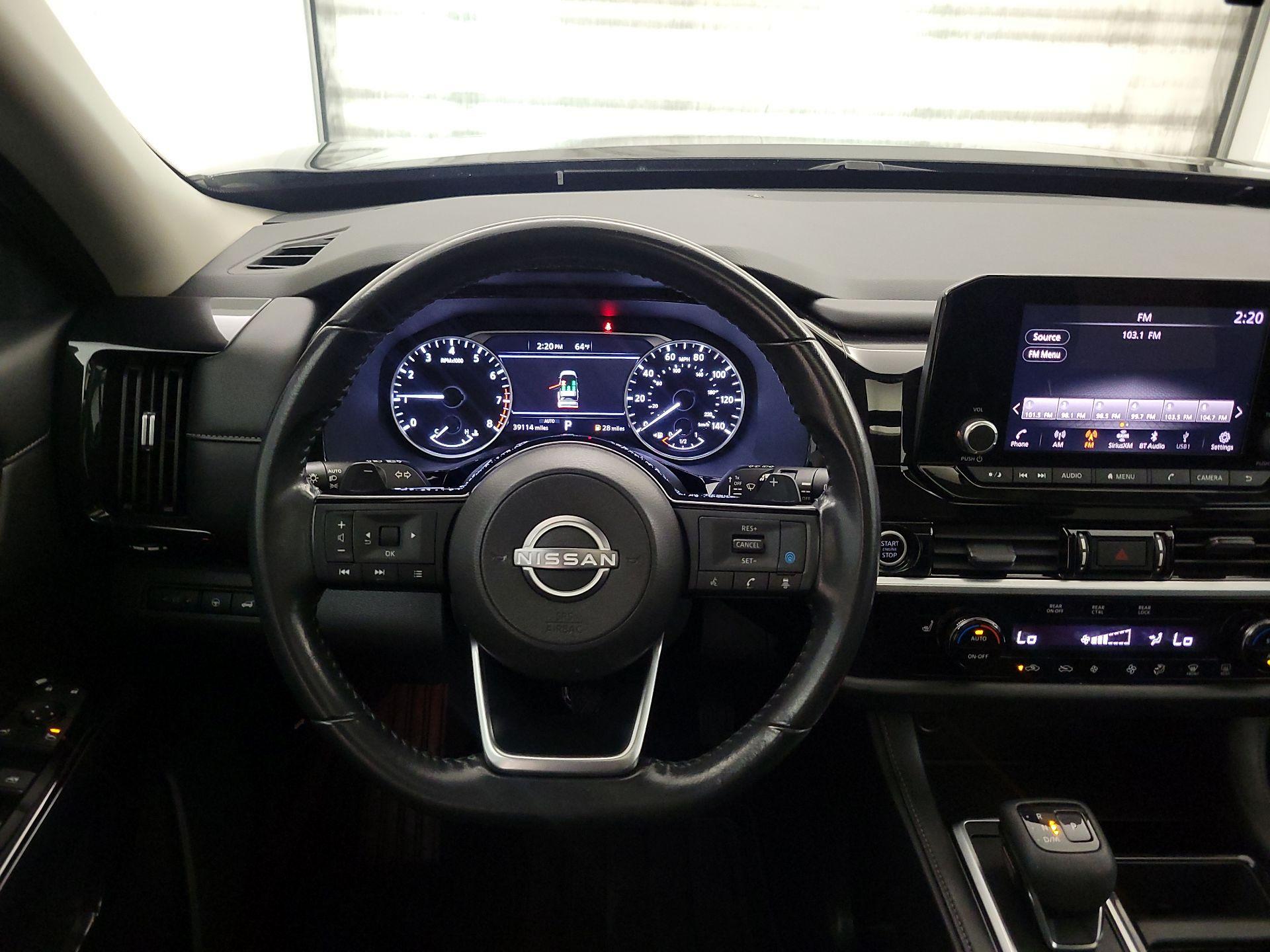 Thumbnail: 2022 Nissan Pathfinder - 10