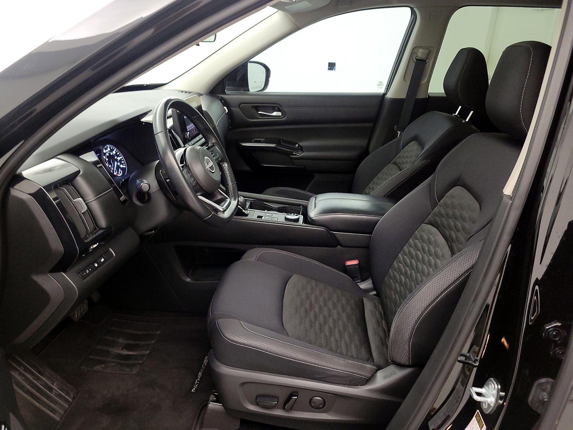 Thumbnail: 2022 Nissan Pathfinder - 11