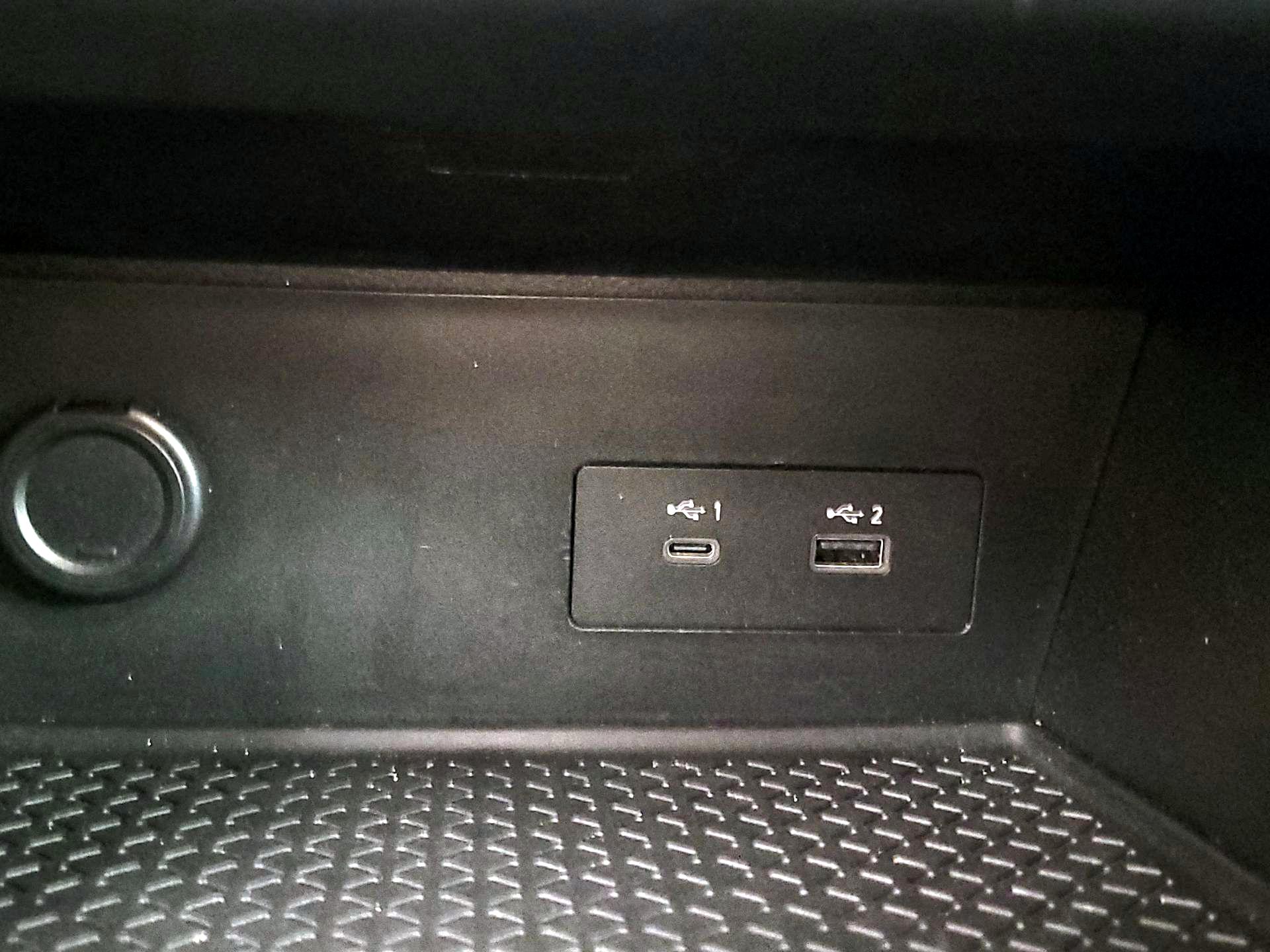 Thumbnail: 2022 Nissan Pathfinder - 18