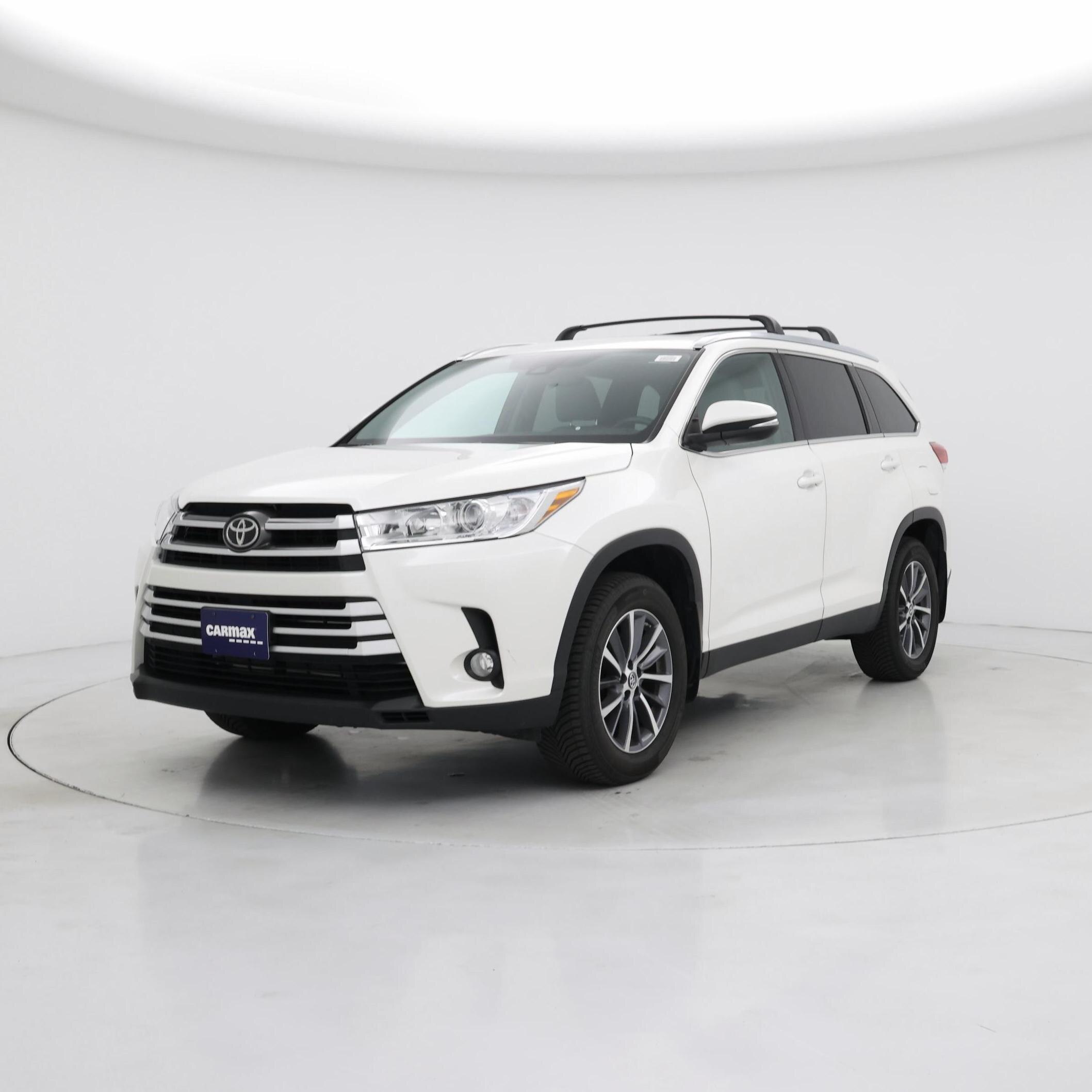 Thumbnail: 2019 Toyota Highlander - 4