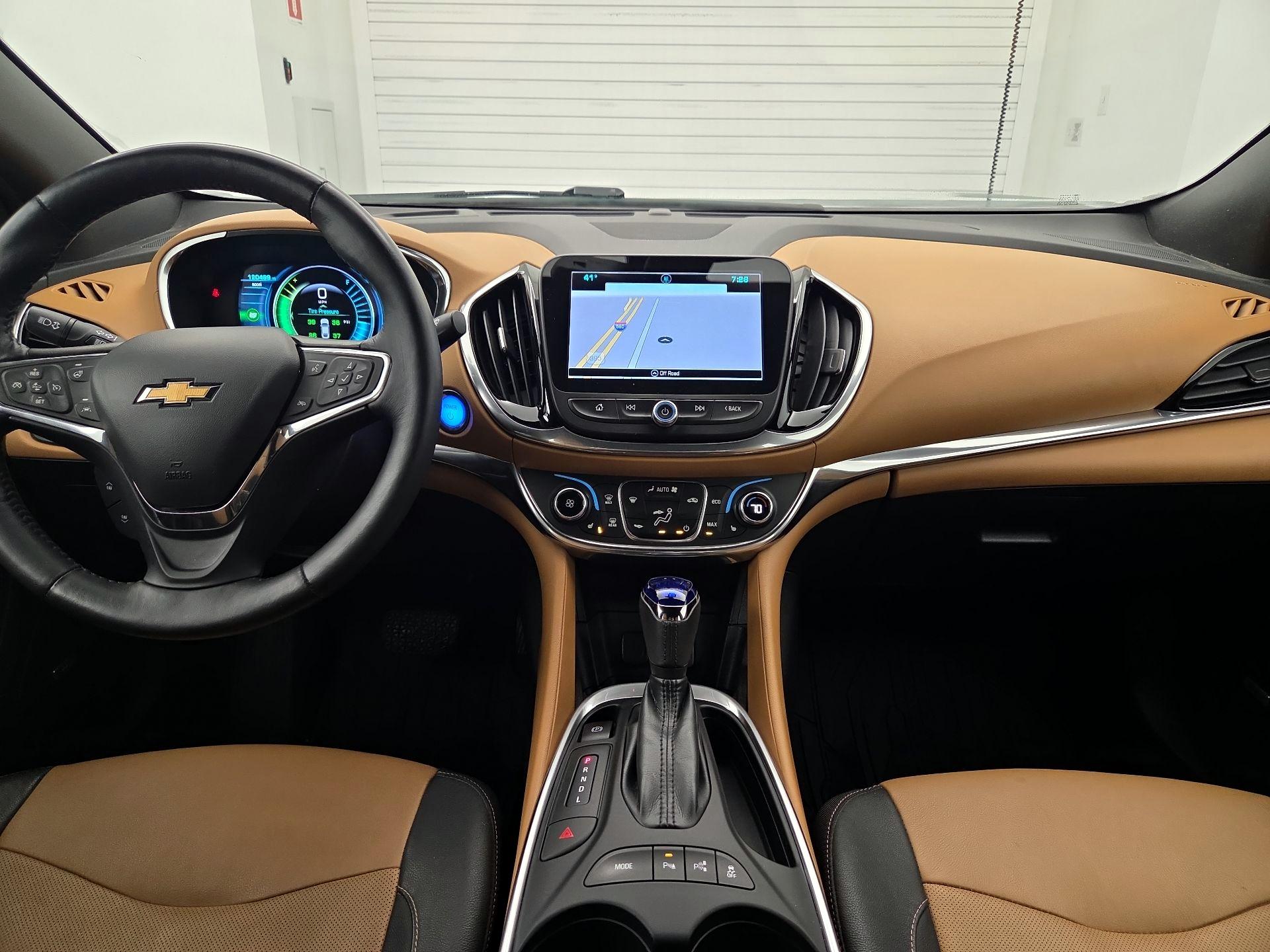 Thumbnail: 2017 Chevrolet Volt - 9