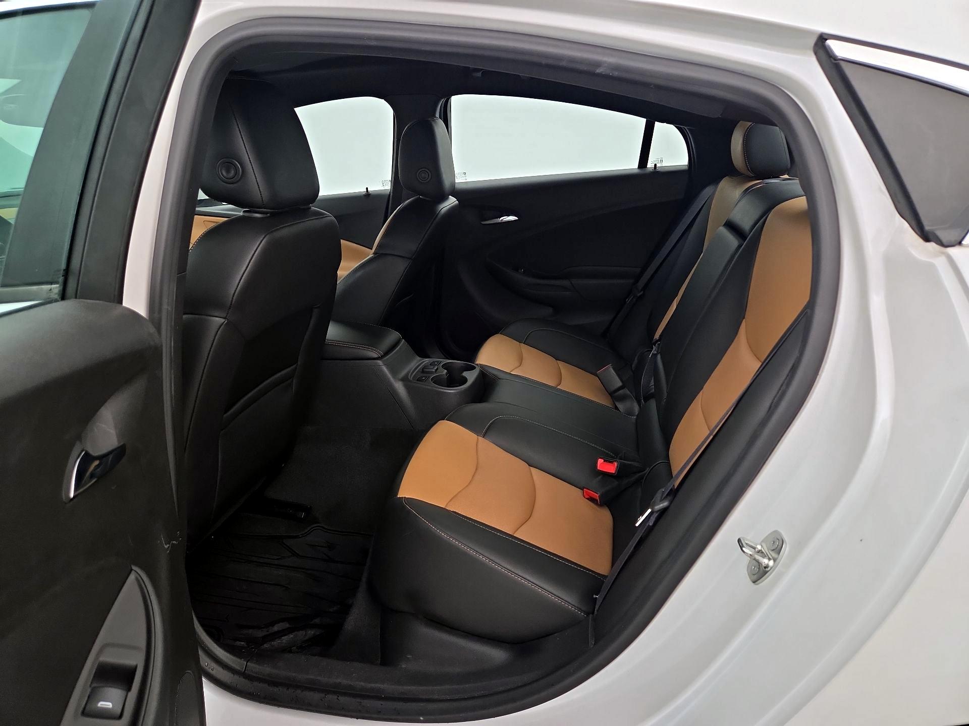 Thumbnail: 2017 Chevrolet Volt - 20