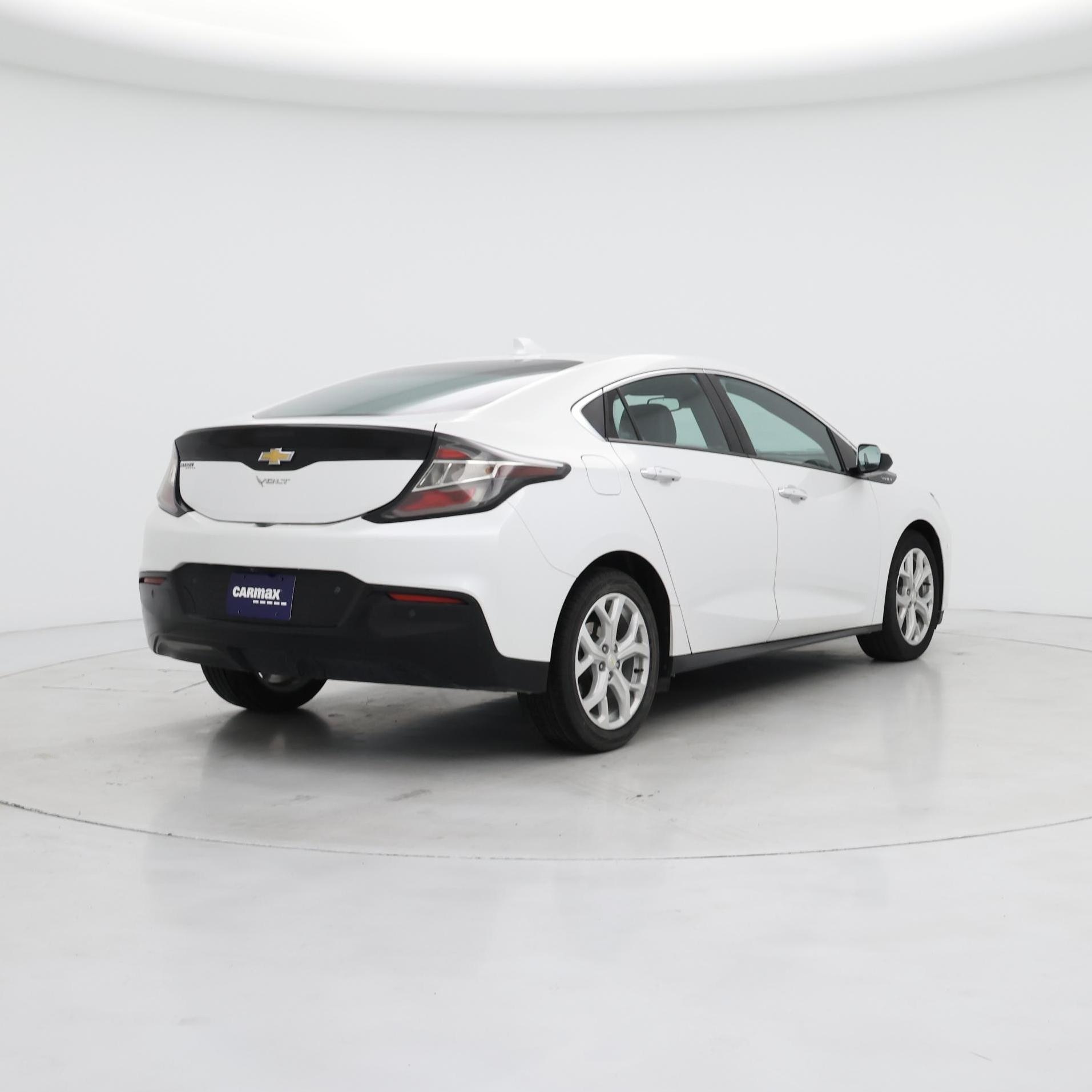 Thumbnail: 2017 Chevrolet Volt - 8