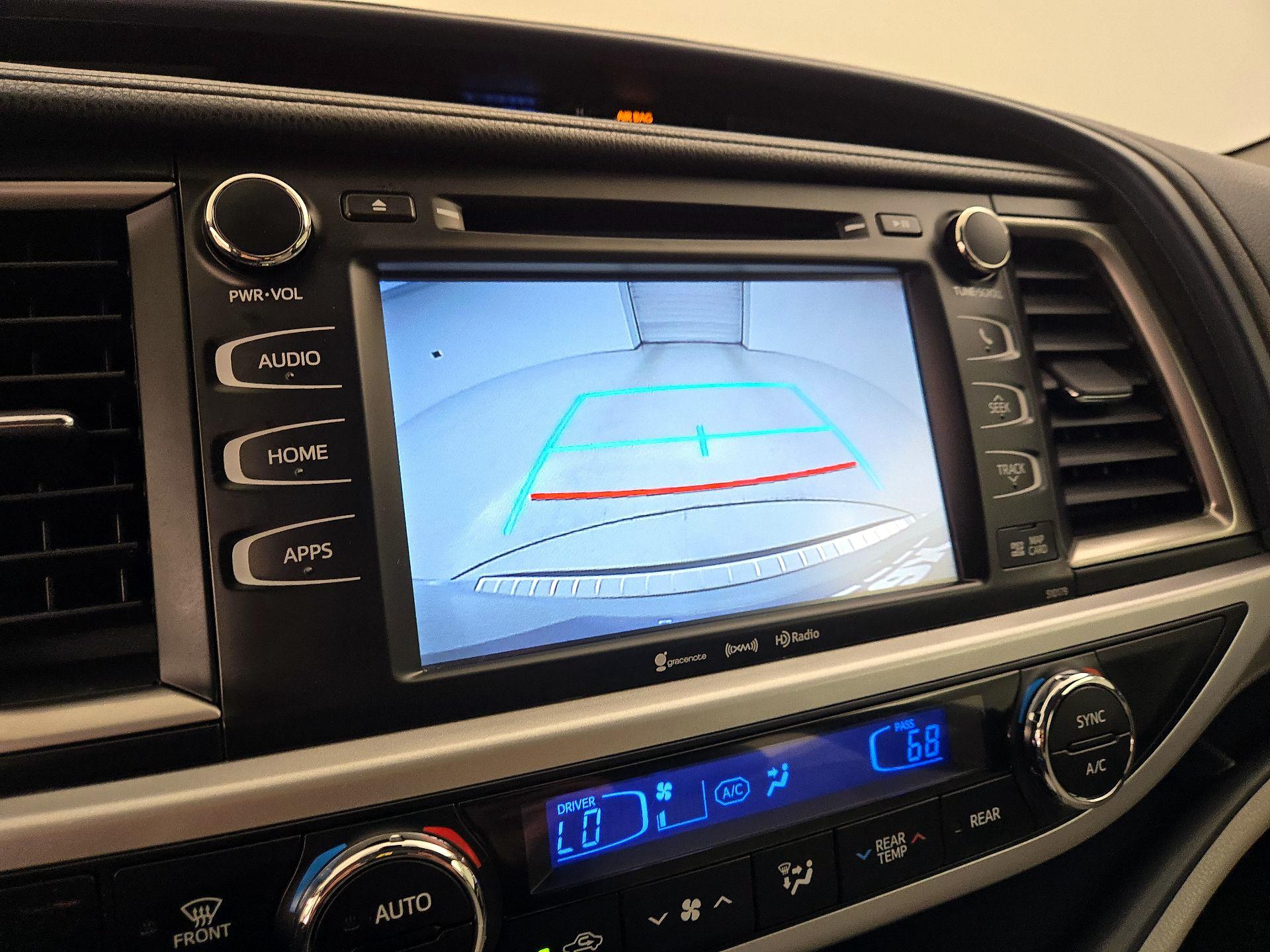 Thumbnail: 2017 Toyota Highlander - 15