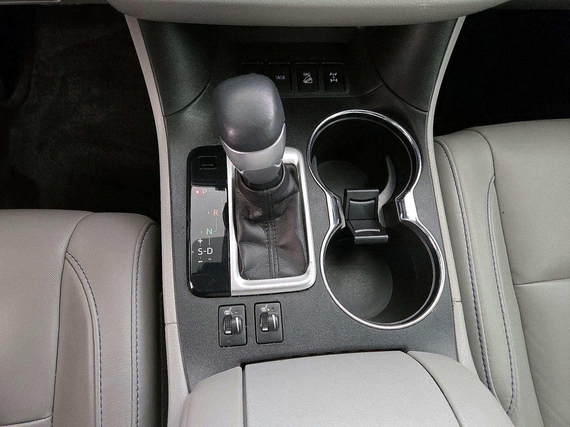 Thumbnail: 2017 Toyota Highlander - 18