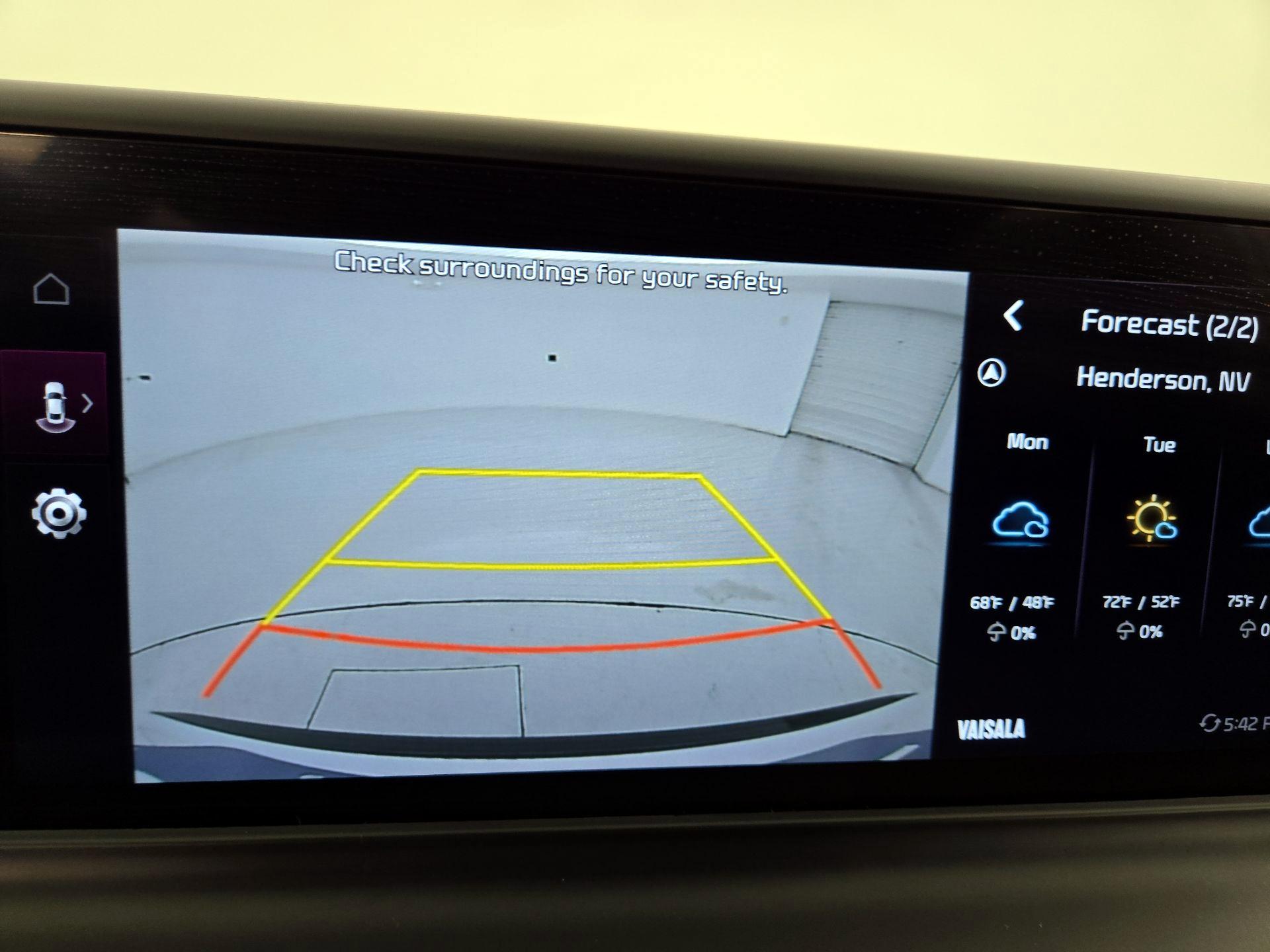 Thumbnail: 2024 Kia Seltos - 15