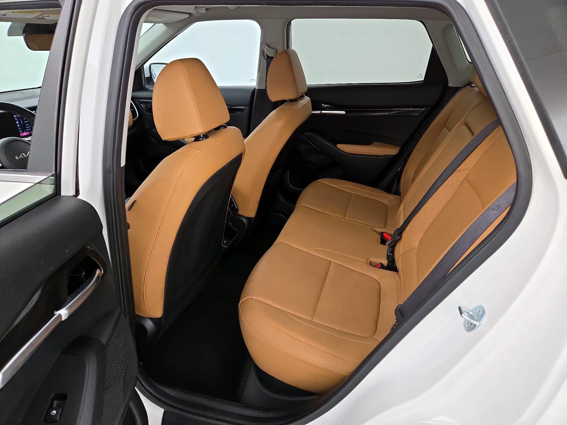 Thumbnail: 2024 Kia Seltos - 20