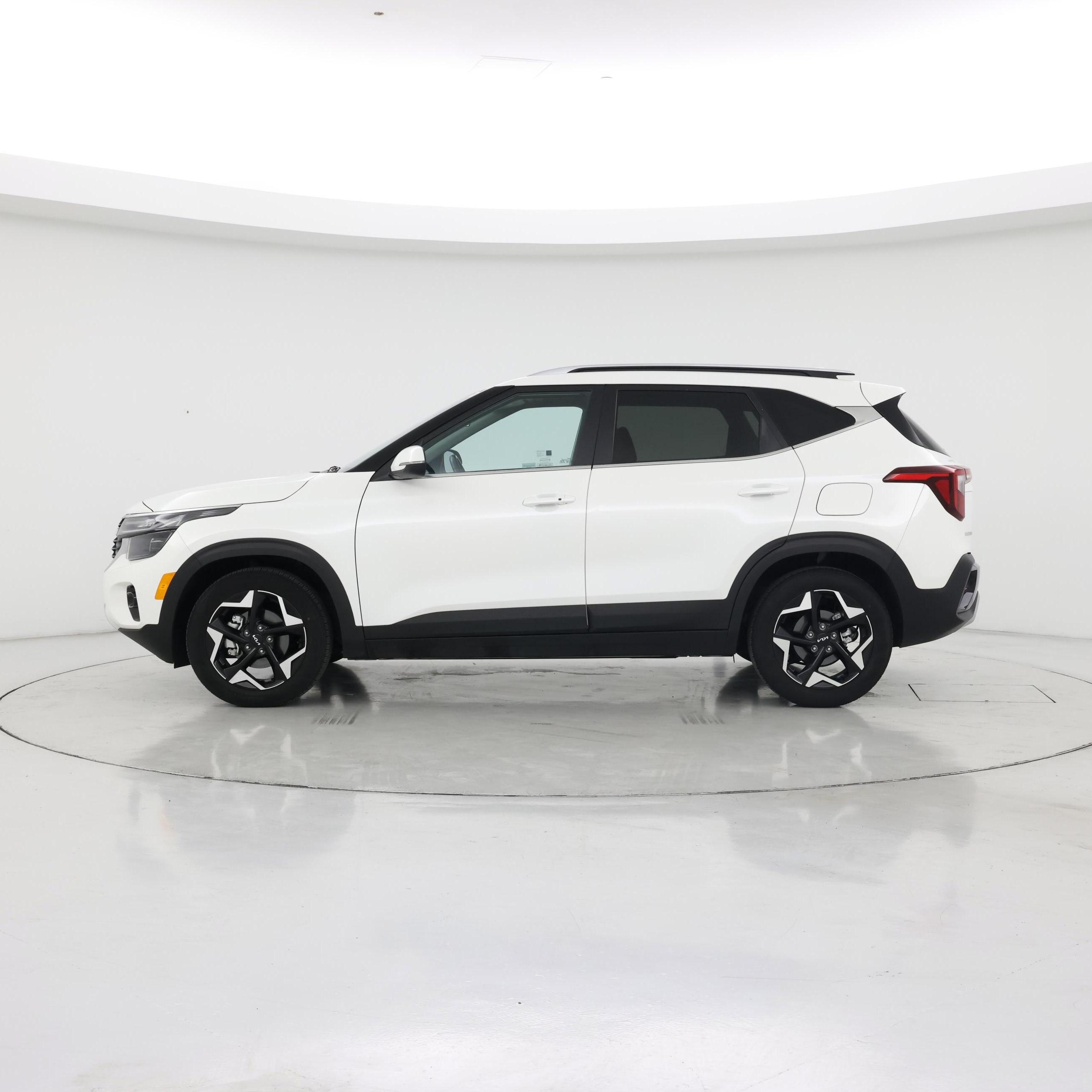 Thumbnail: 2024 Kia Seltos - 3