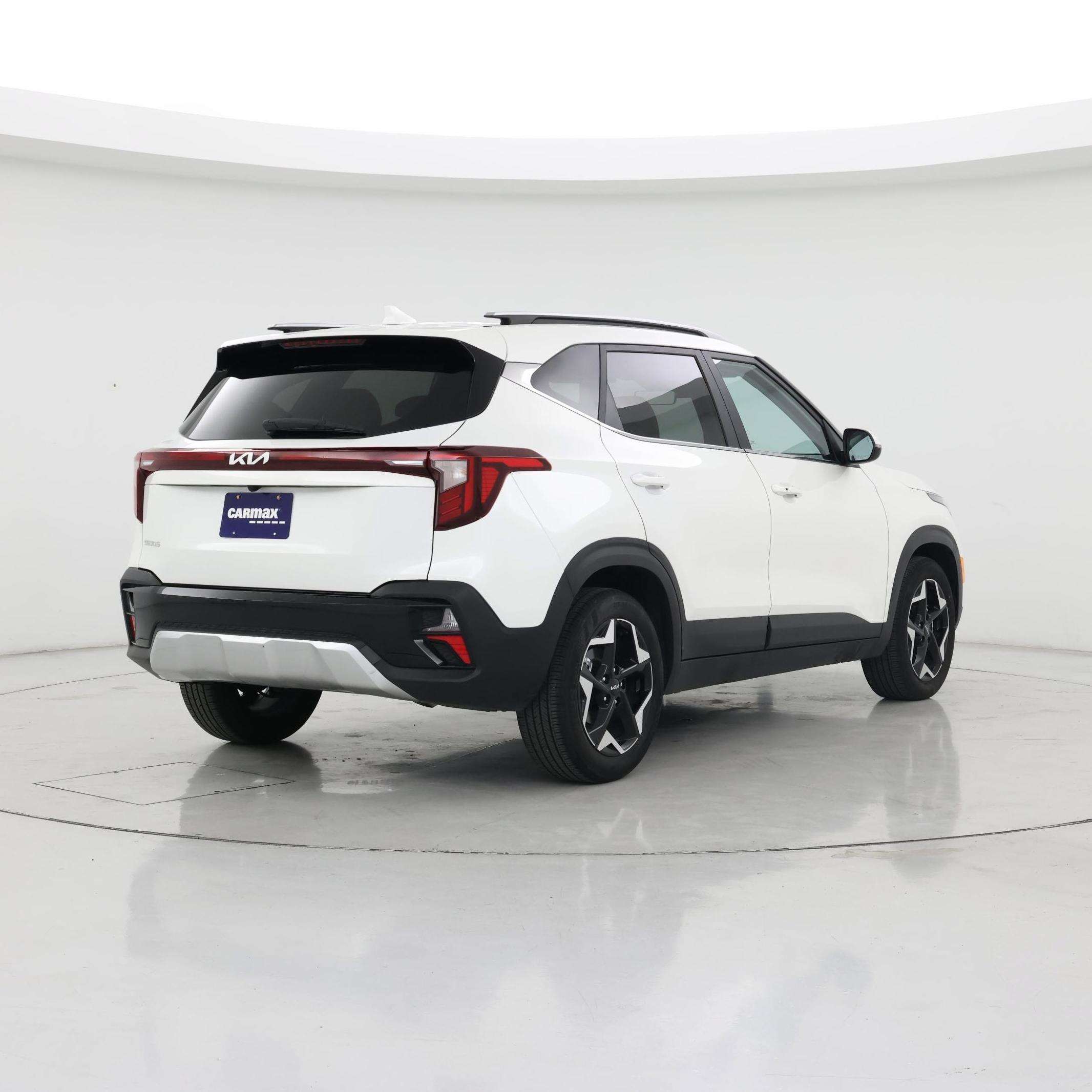 Thumbnail: 2024 Kia Seltos - 8