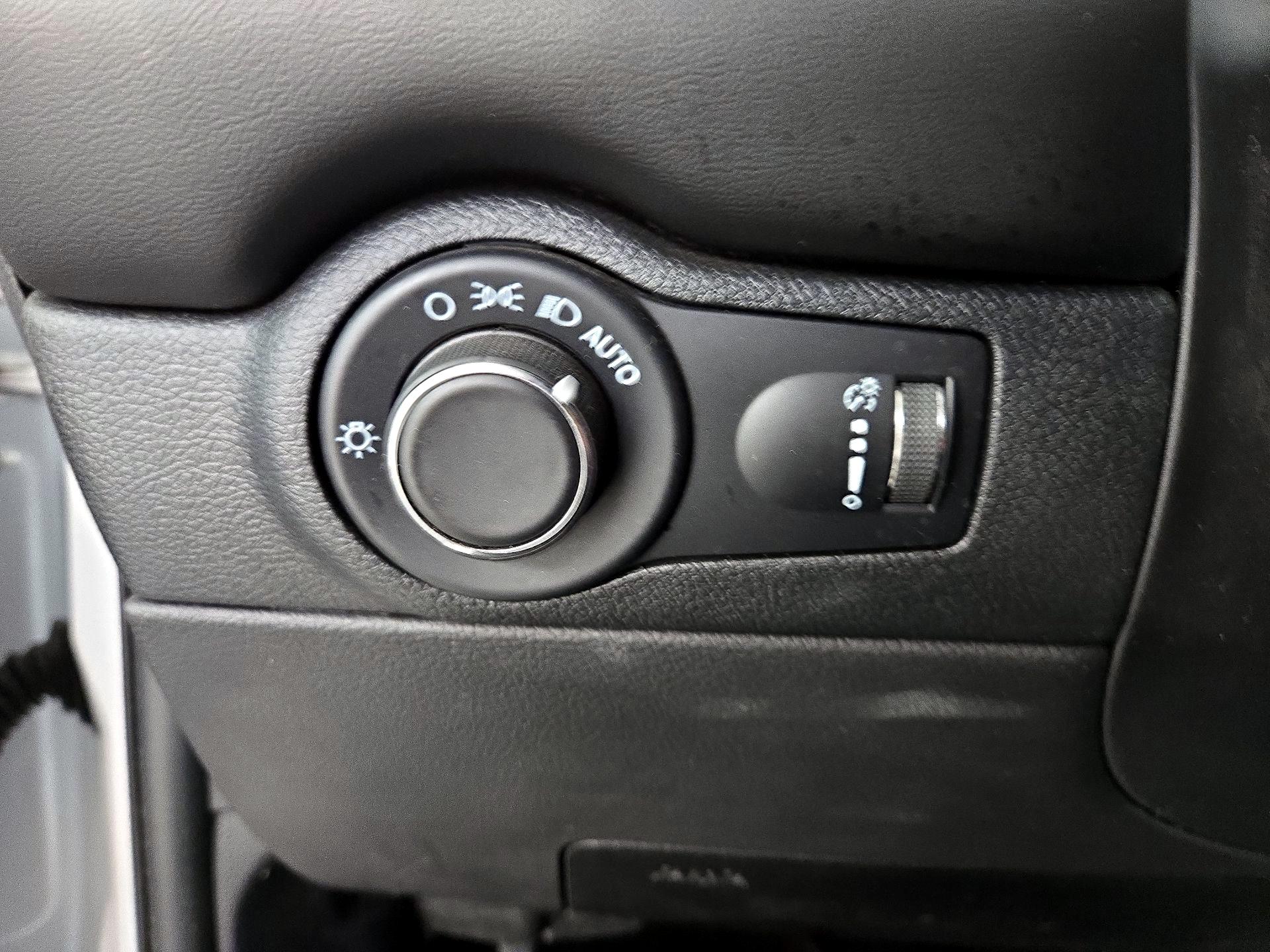 Thumbnail: 2023 Dodge Durango - 13