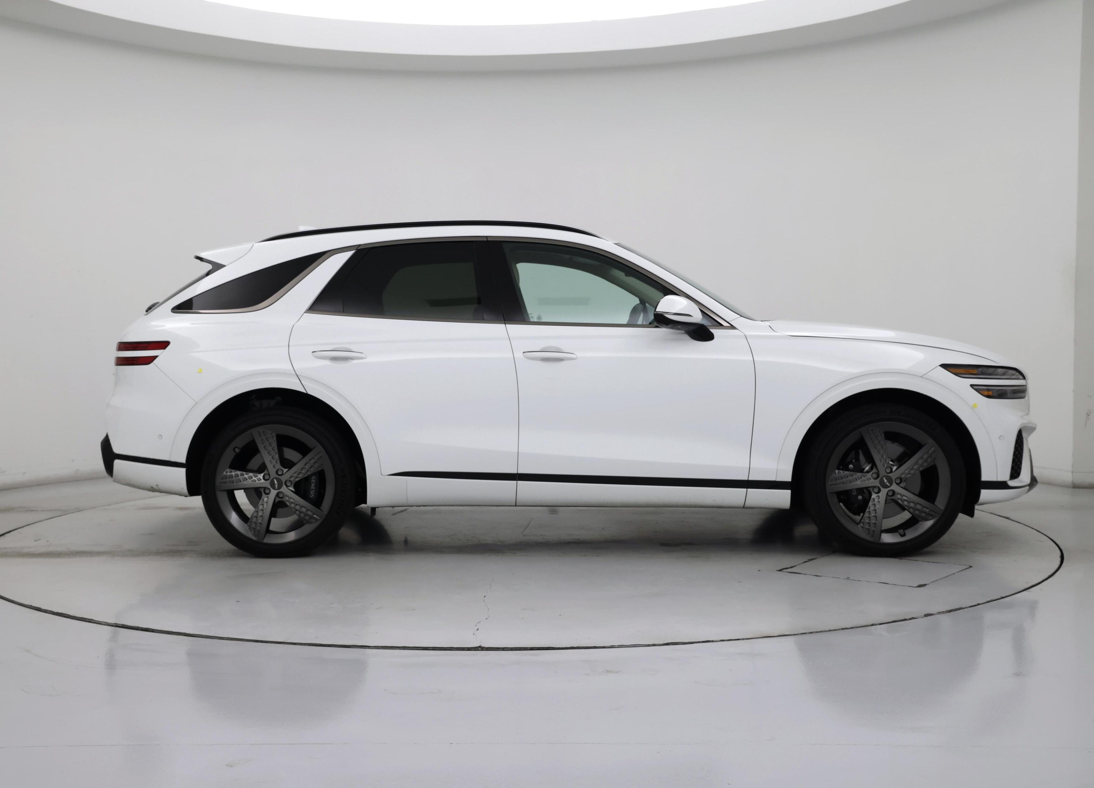 Thumbnail: 2025 Genesis GV70 - 7