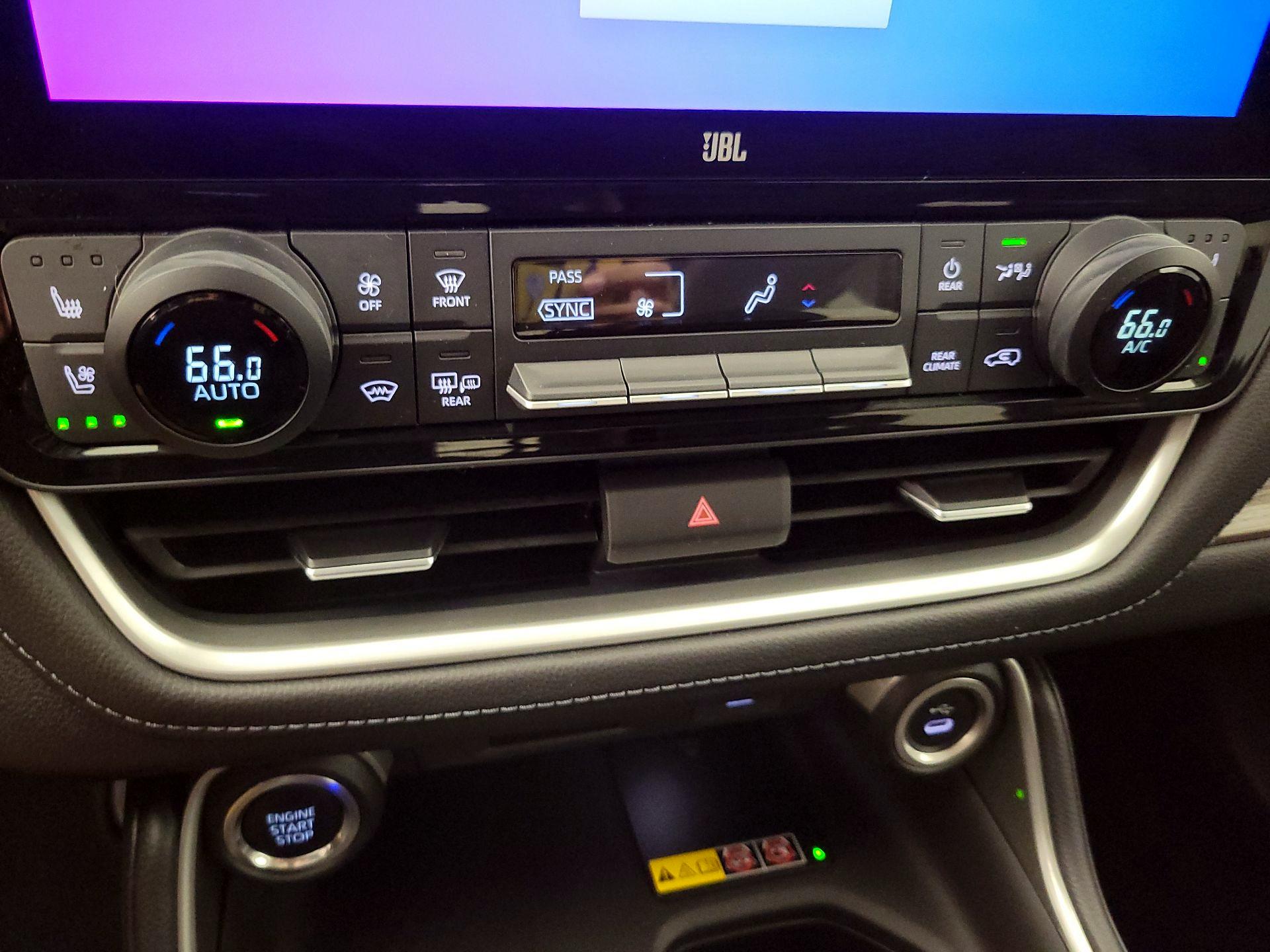 Thumbnail: 2025 Toyota Grand Highlander - 16