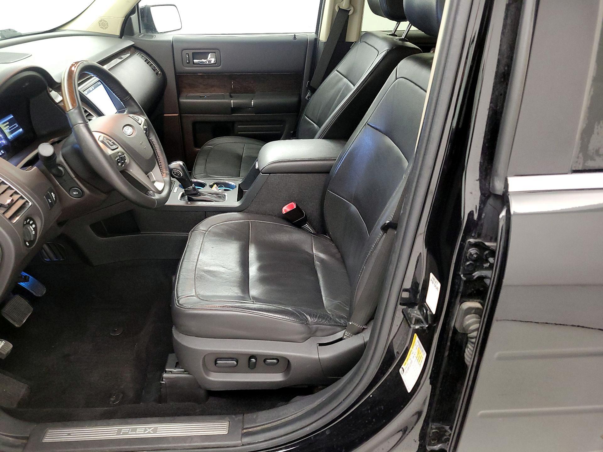 Thumbnail: 2019 Ford Flex - 11