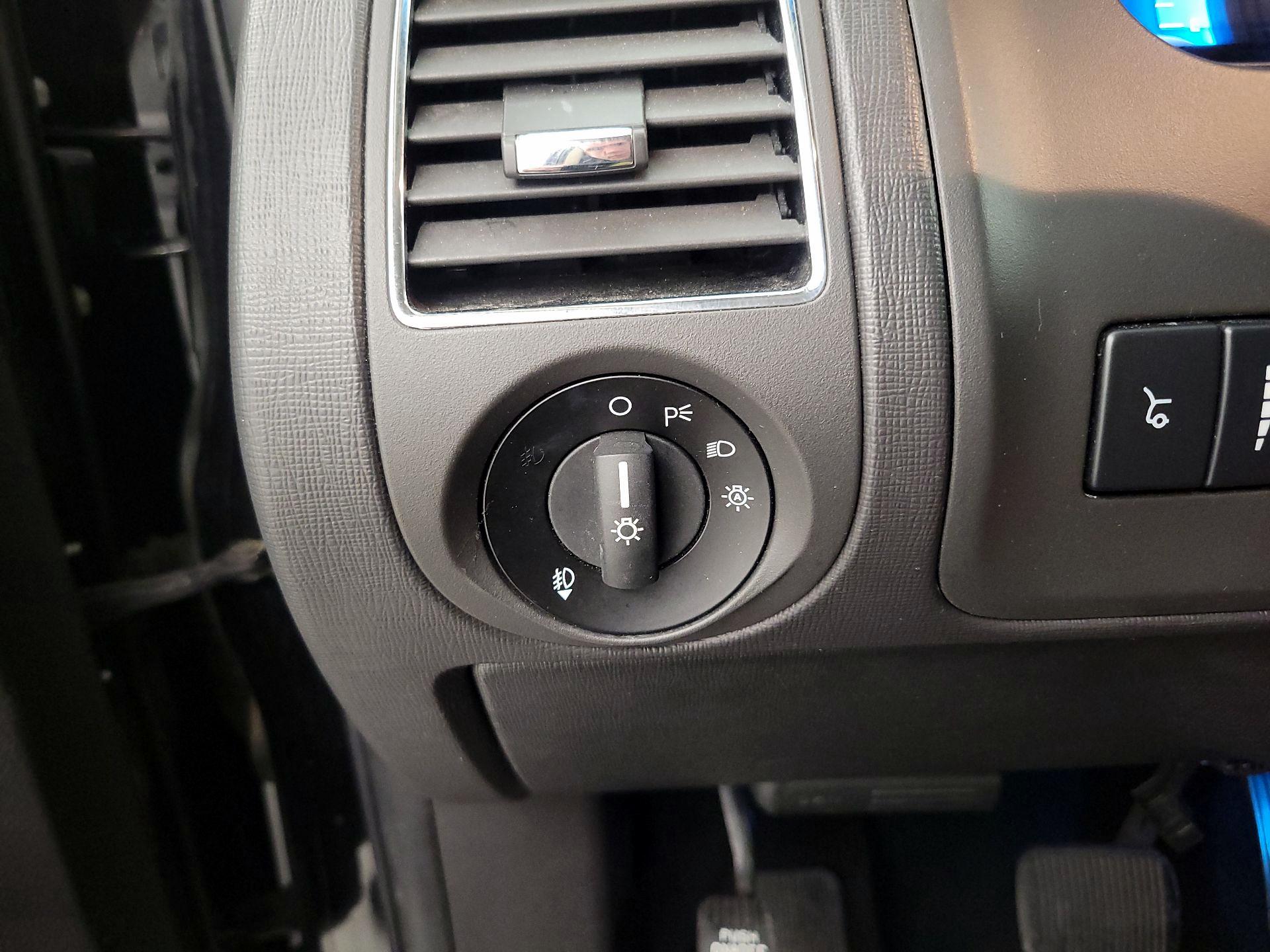 Thumbnail: 2019 Ford Flex - 13