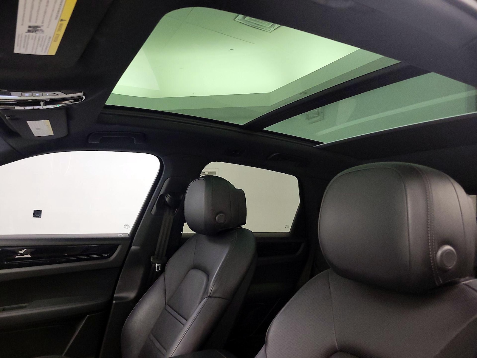 2021 Porsche Cayenne Base - Photo 21